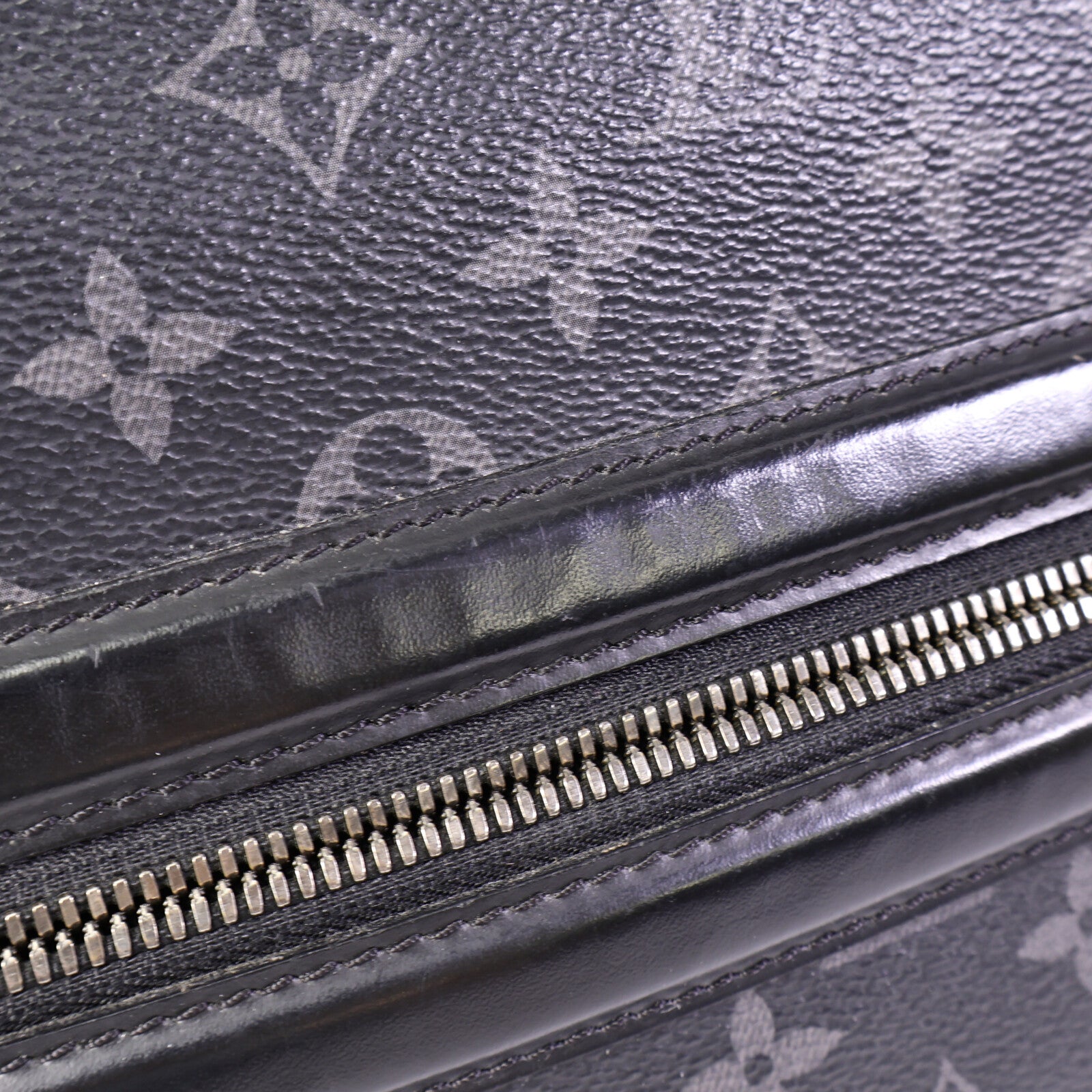 LOUIS VUITTON Monogram Eclipse Odyssey Messenger PM肩背袋