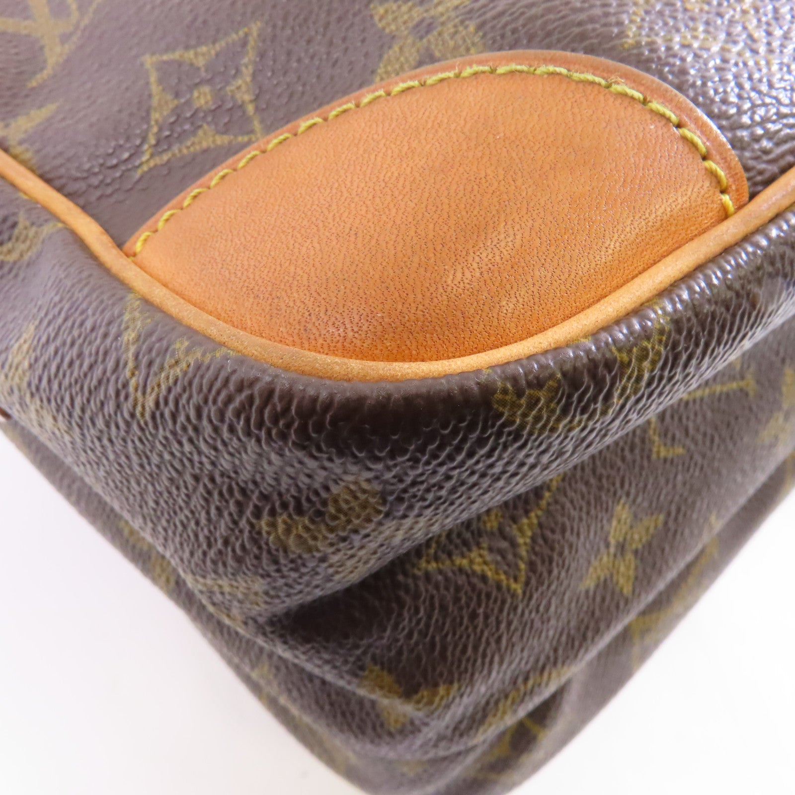 LOUIS VUITTON Monogram Nil金扣肩背袋啡色