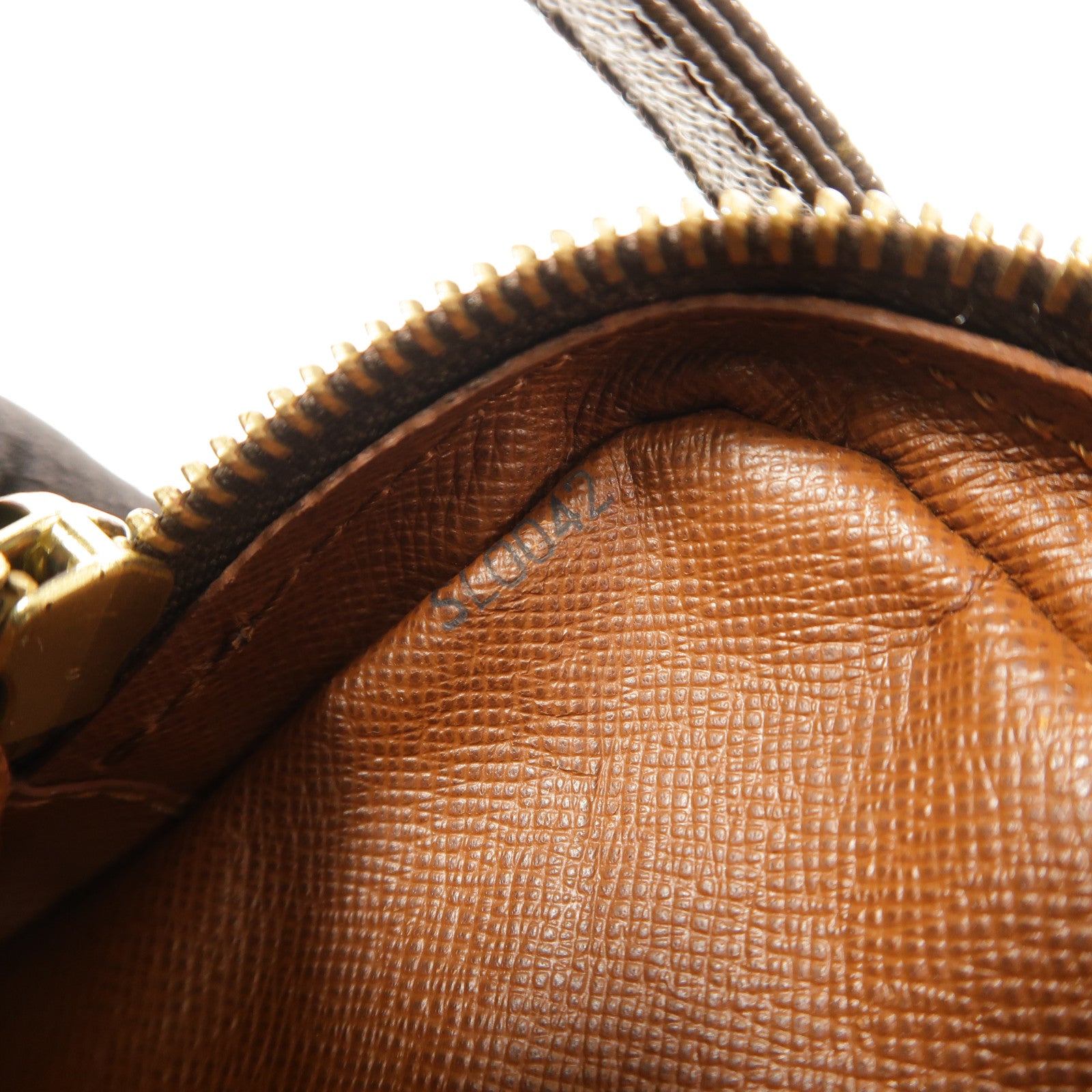 LOUIS VUITTON Monogram Marly Bandouliere肩背袋