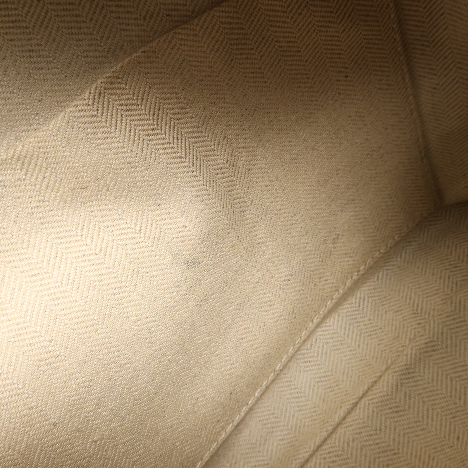 LOEWE 牛皮皮革Puzzle Medium銀扣手挽肩背兩用袋