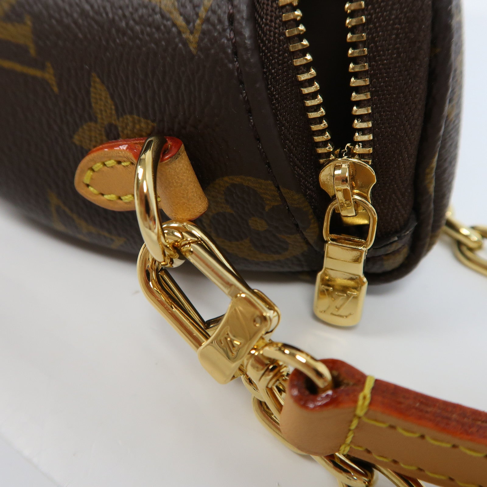 LOUIS VUITTON Monogram Mini Bumbag金扣手挽肩背兩用袋啡色