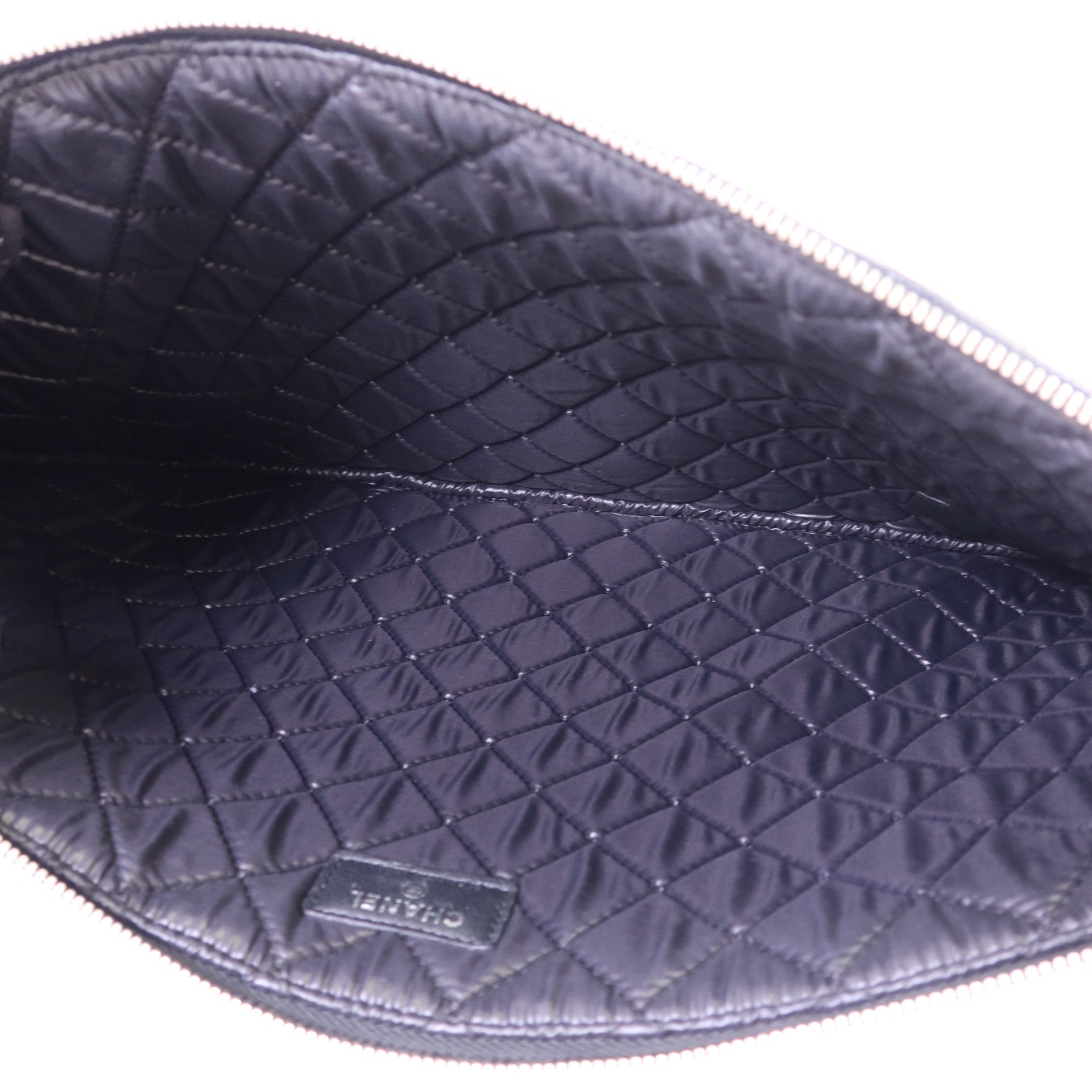 CHANEL 羊皮皮革Pouch銀扣手拿包