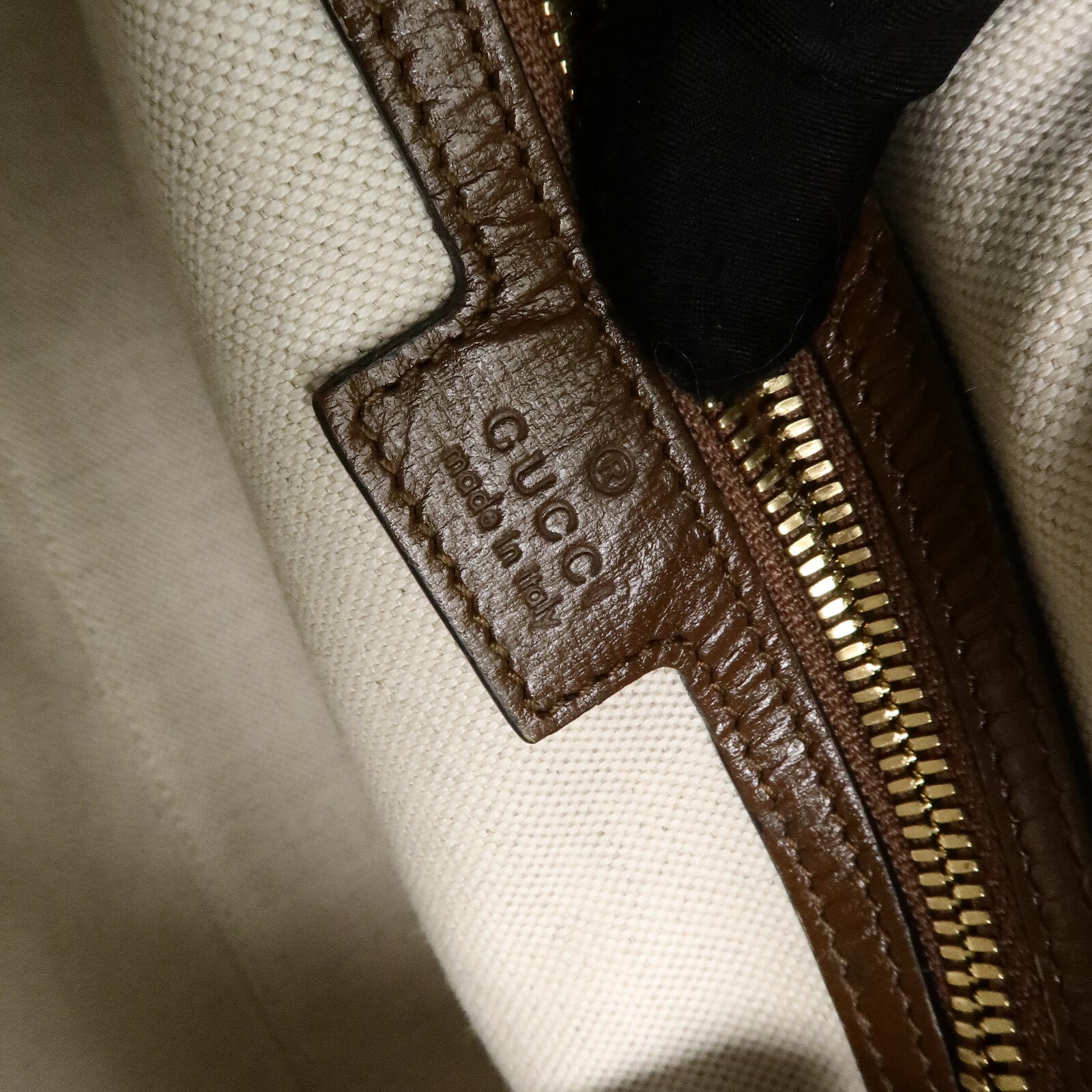 GUCCI 塗層帆布Shoulder Bag肩背袋