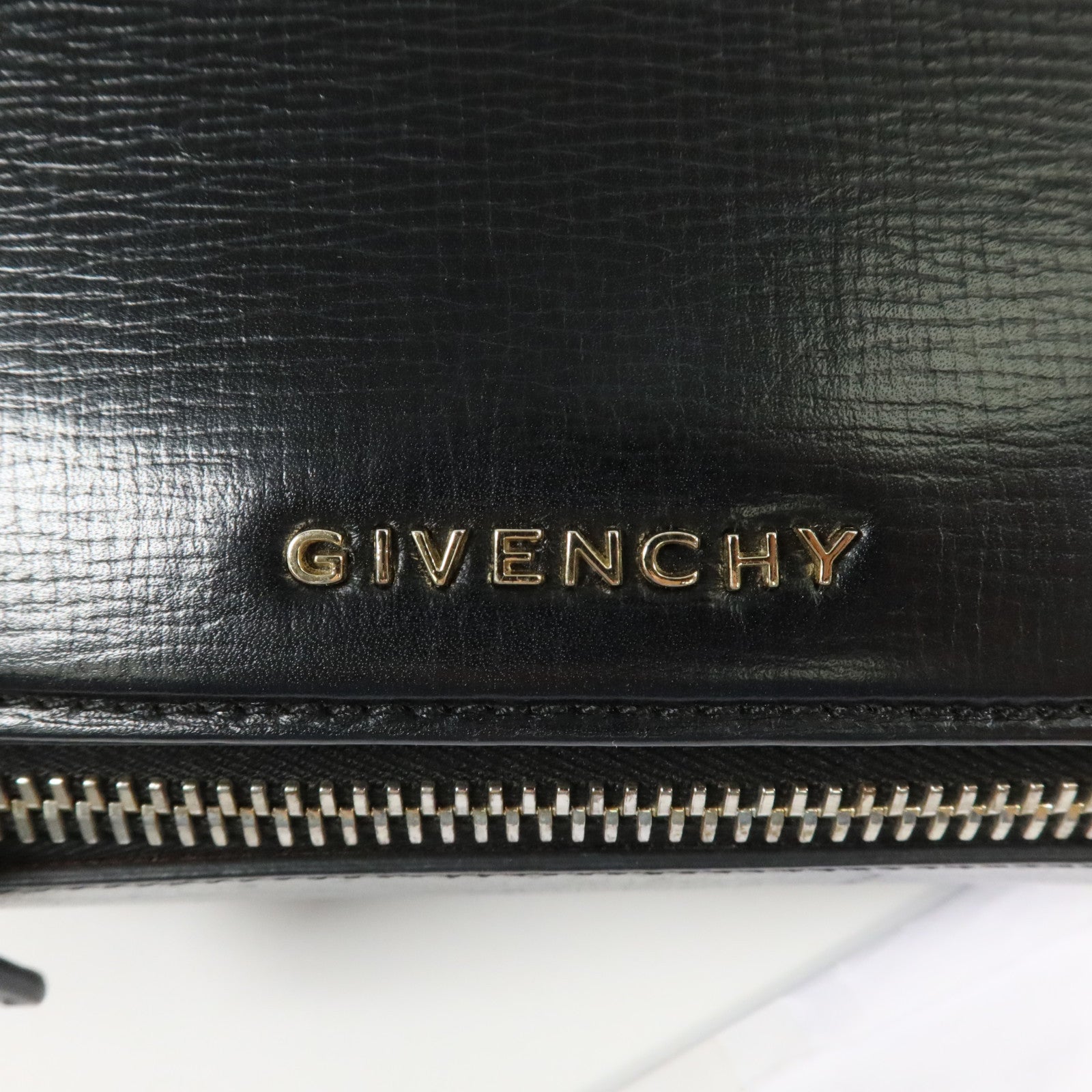 GIVENCHY 牛皮皮革Pandora Box銀扣肩背袋