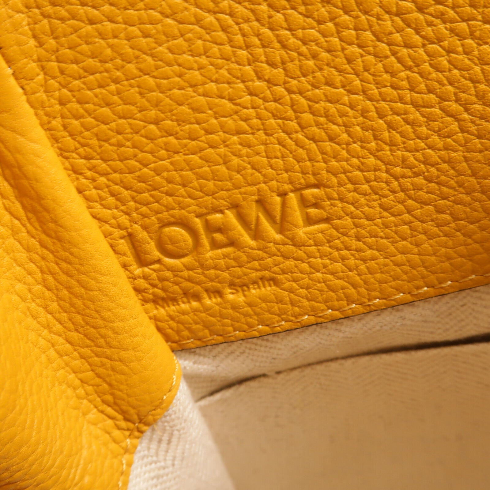 LOEWE 牛皮皮革Mini Hammock手挽肩背兩用袋
