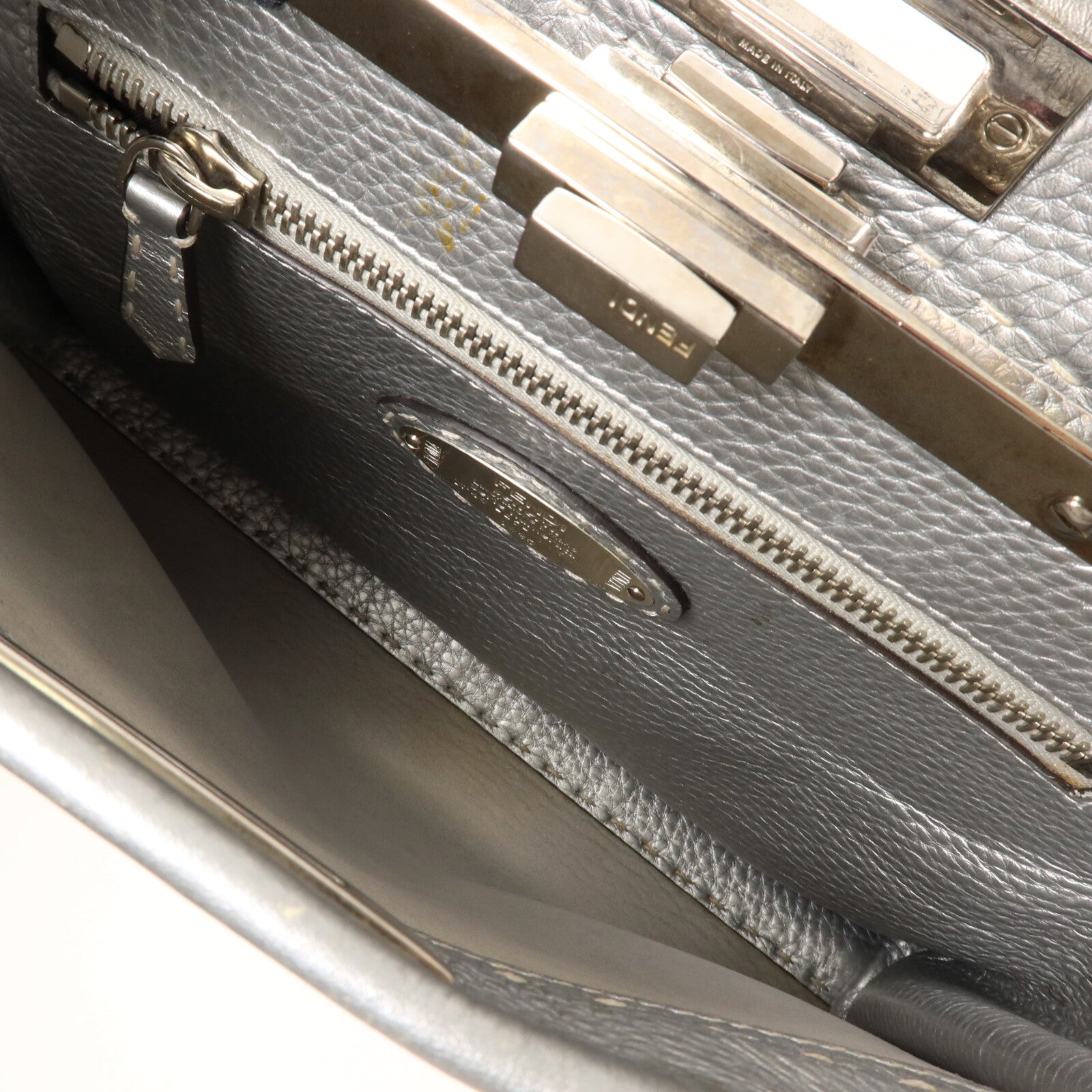 FENDI 牛皮皮革Peekaboo Medium手挽肩背兩用袋