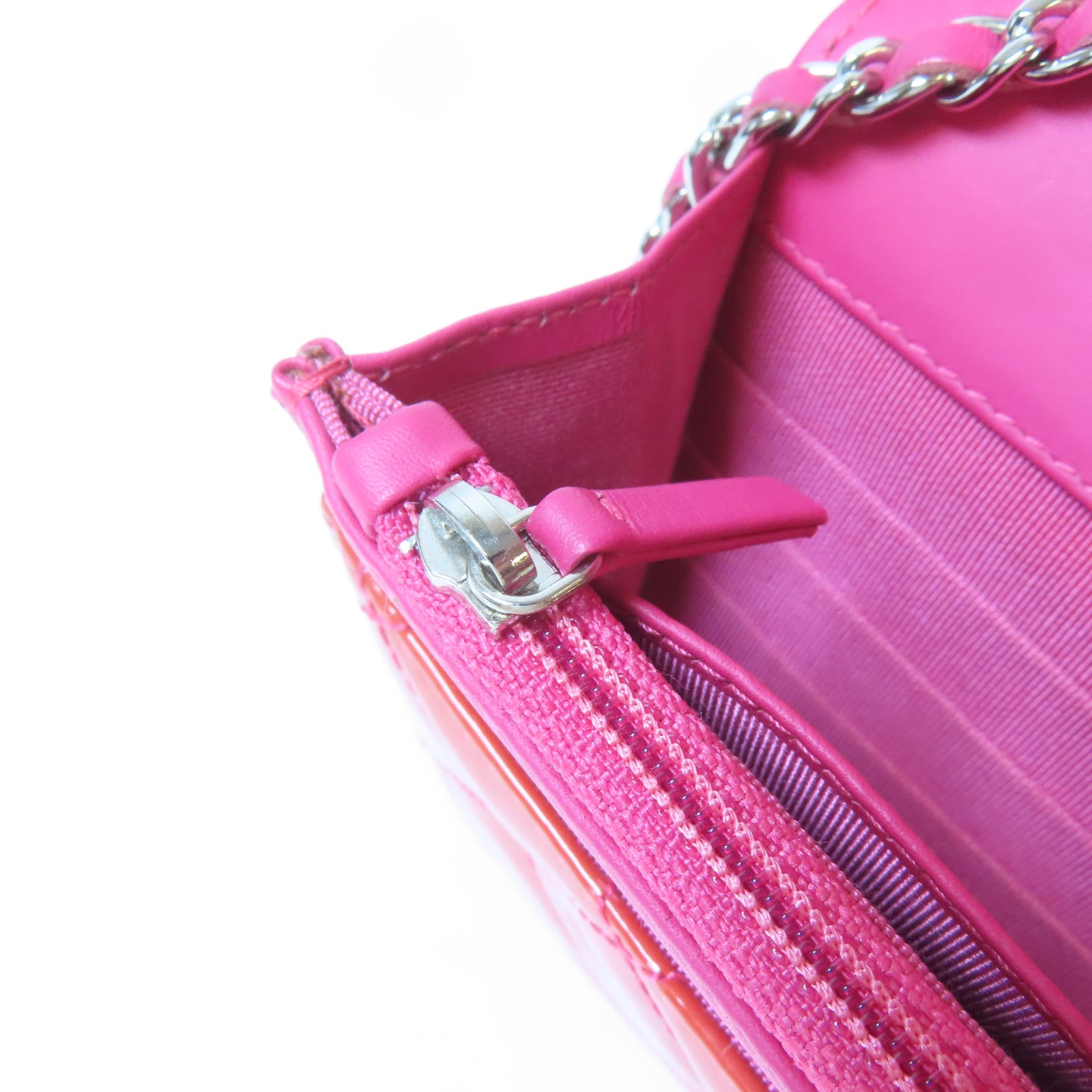 CHANEL 【激減優惠】菱格漆皮皮革Wallet On Chain銀扣鏈帶肩背袋紅色