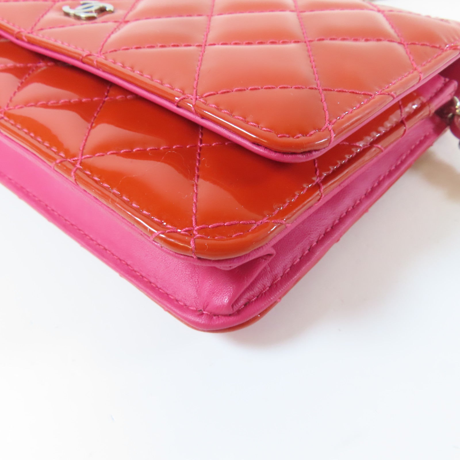 CHANEL 【激減優惠】菱格漆皮皮革Wallet On Chain銀扣鏈帶肩背袋紅色