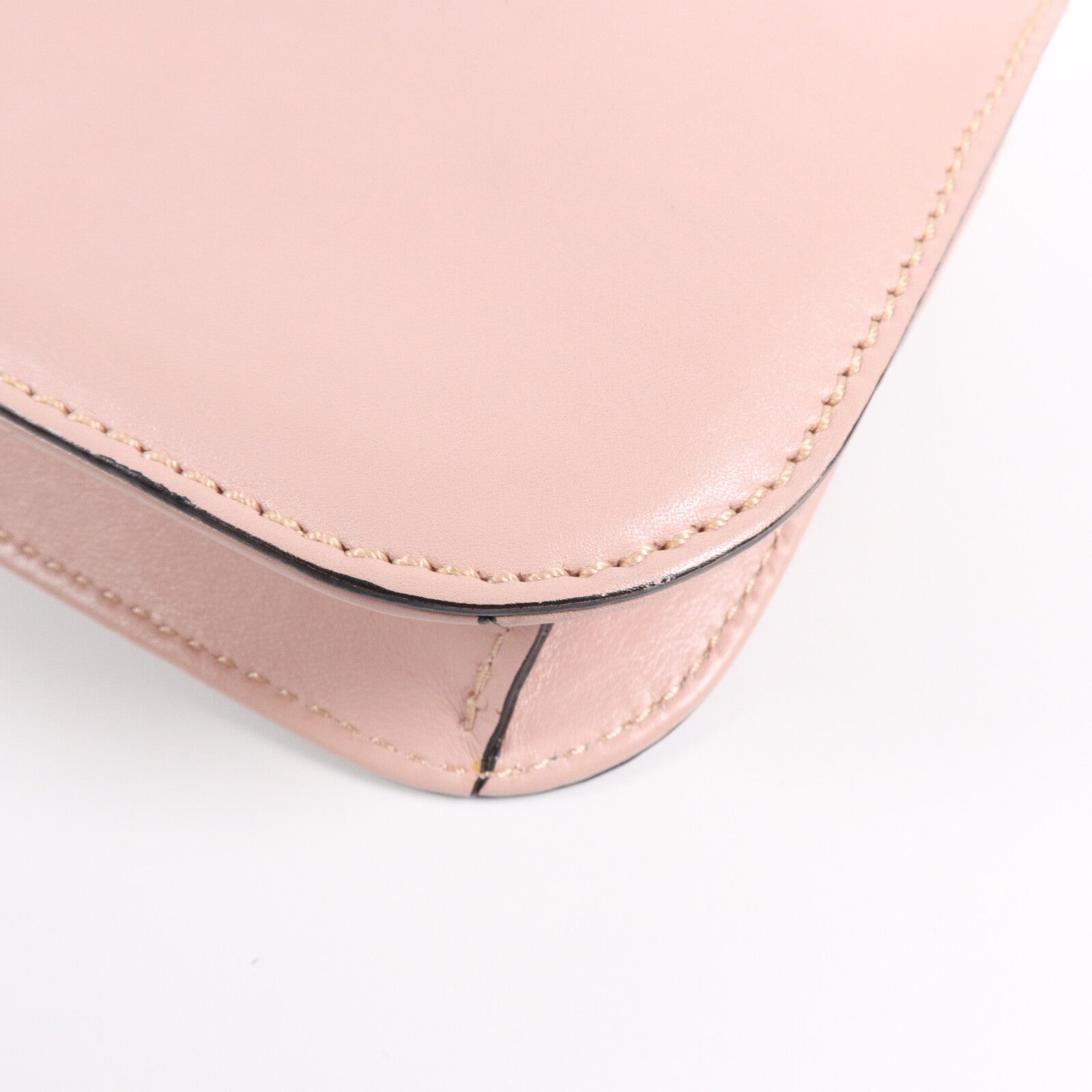 Valentino 牛皮皮革Garavani Glam Lock鏈帶肩背袋
