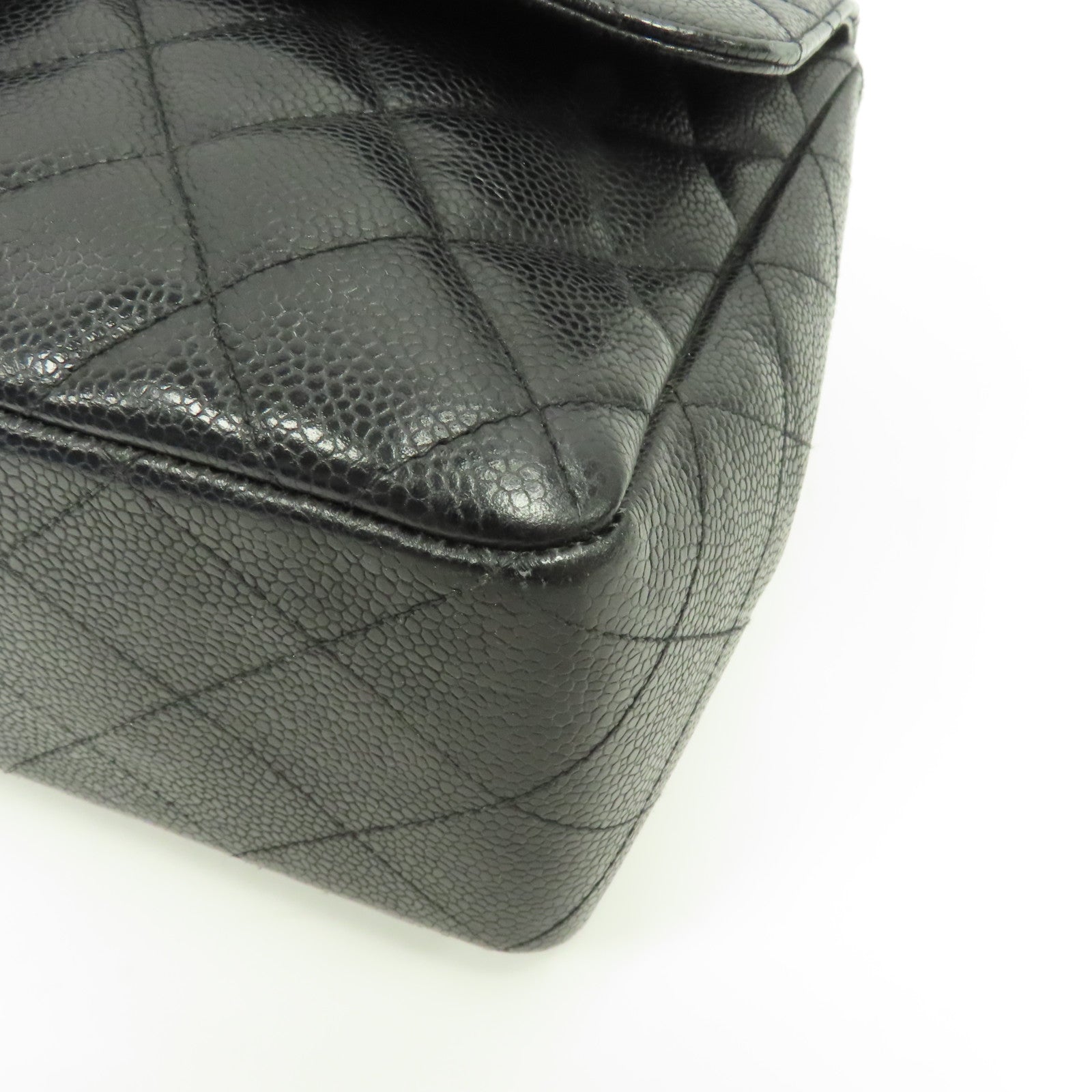 CHANEL Caviar皮革Classic Jumbo銀扣鏈帶肩背袋黑色