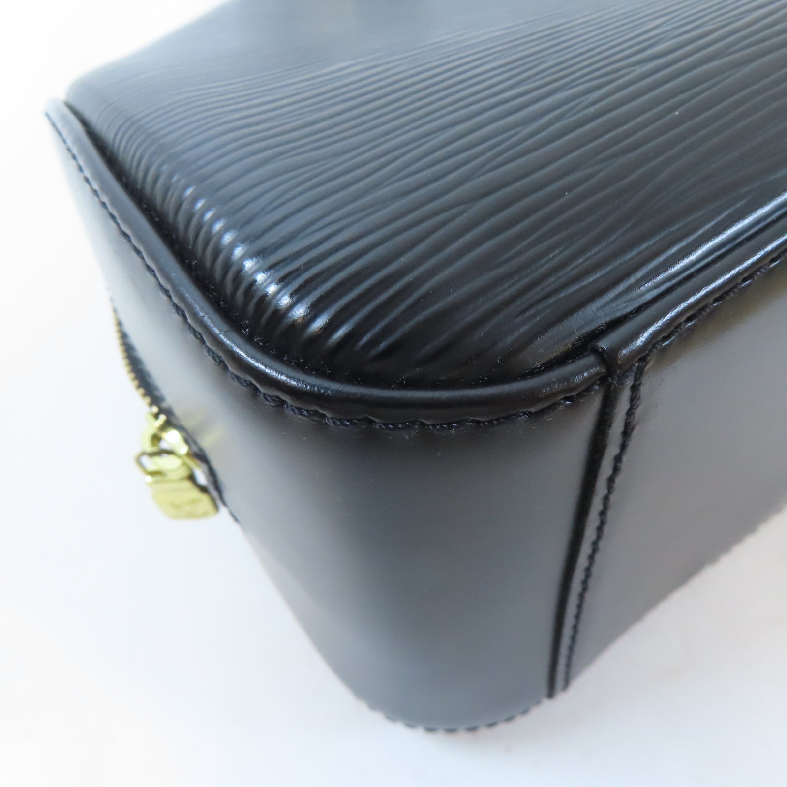 LOUIS VUITTON Epi Jasmin金扣手挽袋黑色