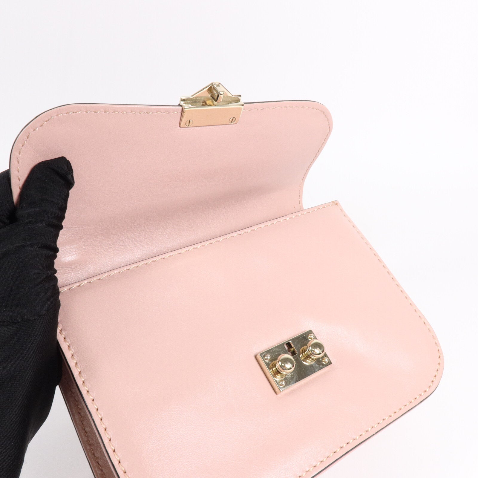 Valentino 牛皮皮革Garavani Glam Lock鏈帶肩背袋