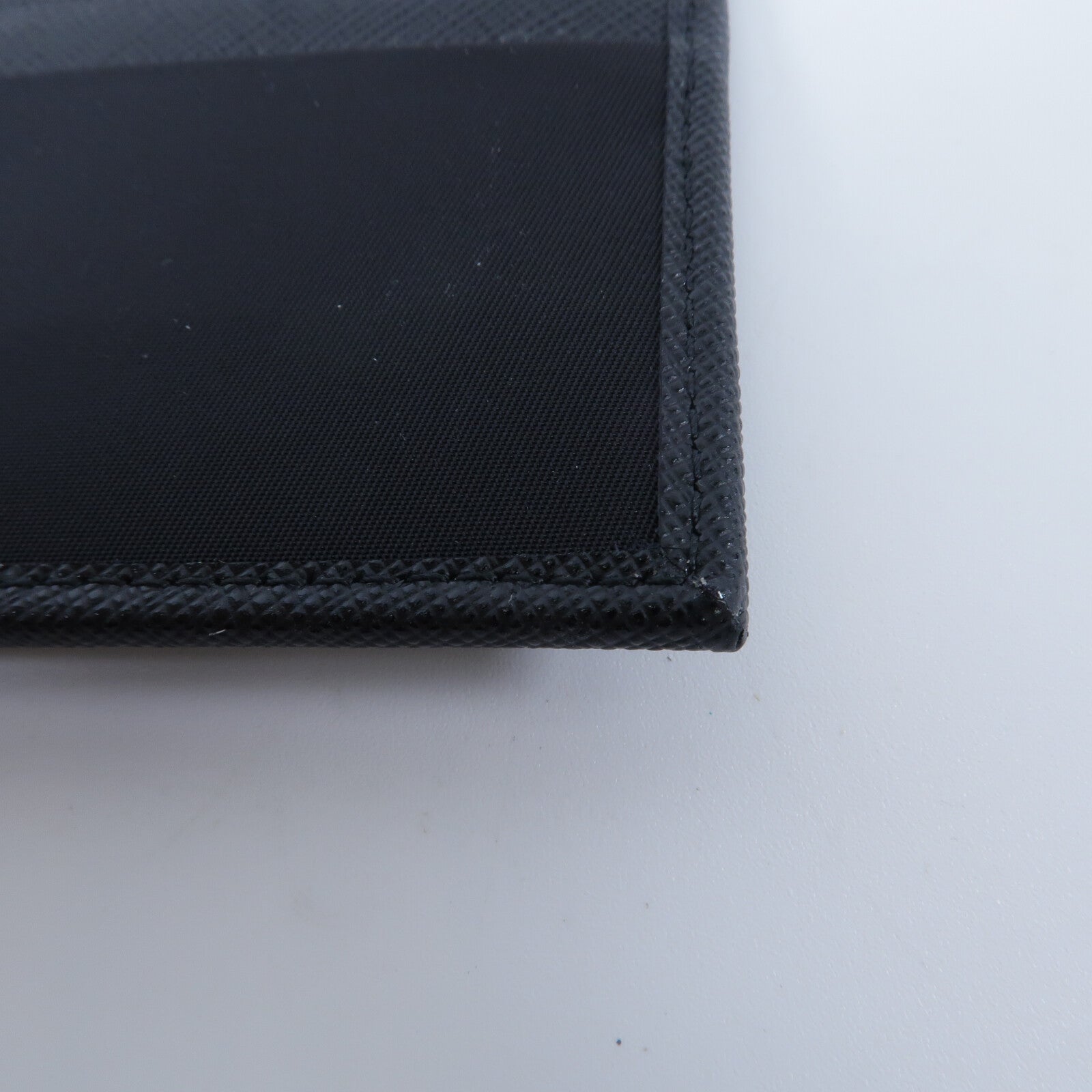 PRADA Saffiano皮革/Re-Polyamid Re-Nylon & Saffiano Leather Card Holder卡片套