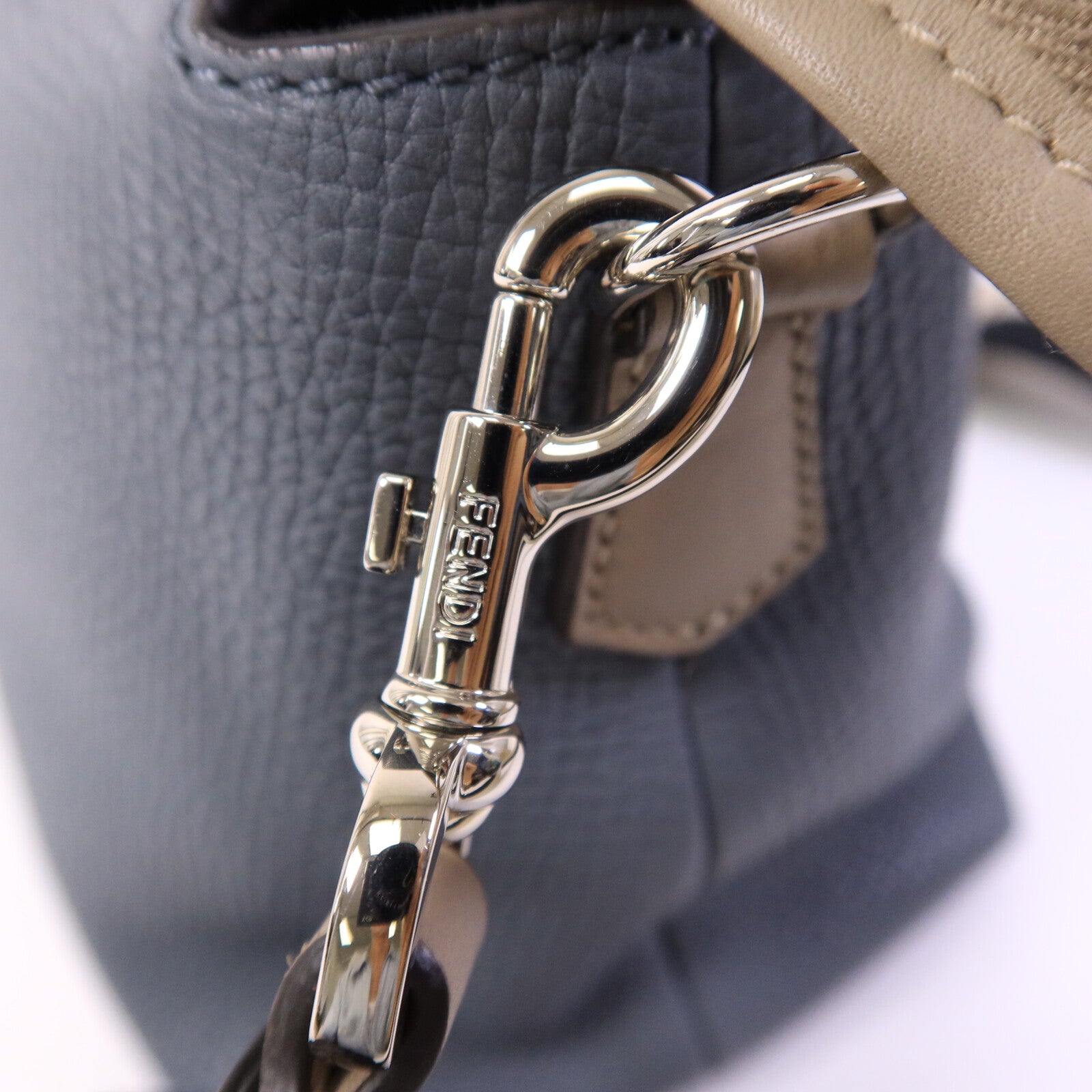 FENDI 牛皮皮革By The Way銀扣手挽肩背兩用袋