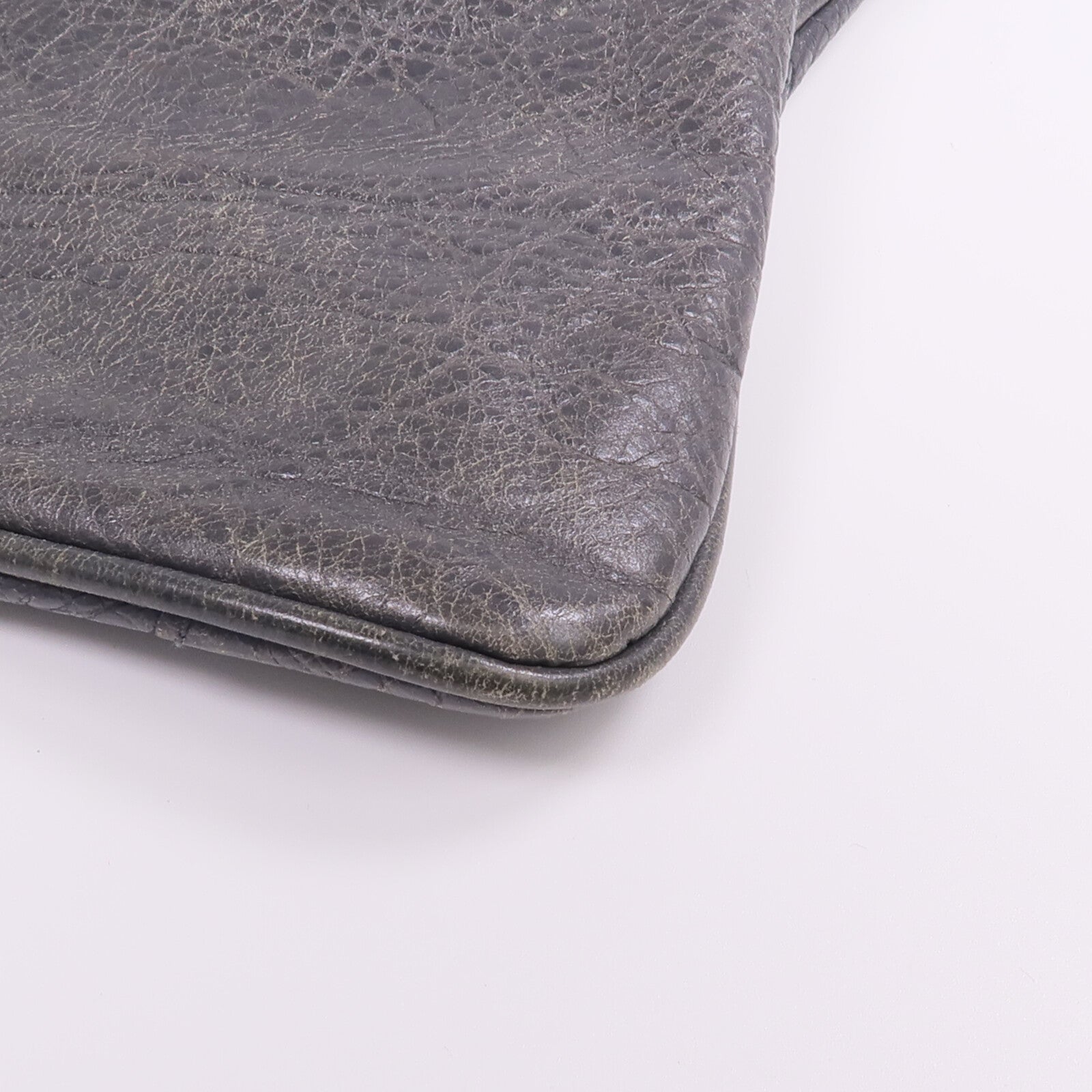 BALENCIAGA 牛皮皮革Motorcycle Clutch金扣手拿包