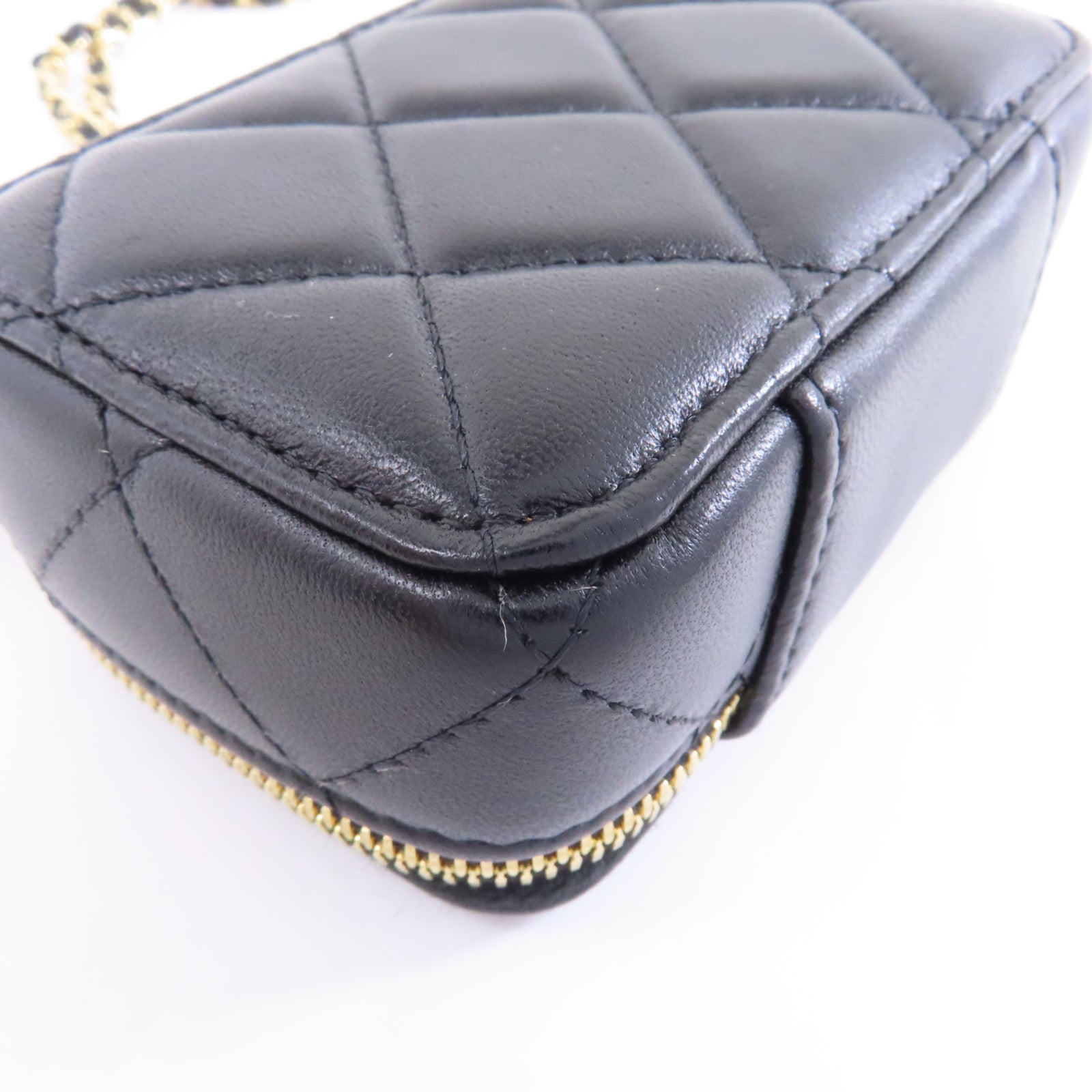CHANEL 菱格羊皮皮革金Clutch With Chain金扣鏈帶肩背袋黑色/金色
