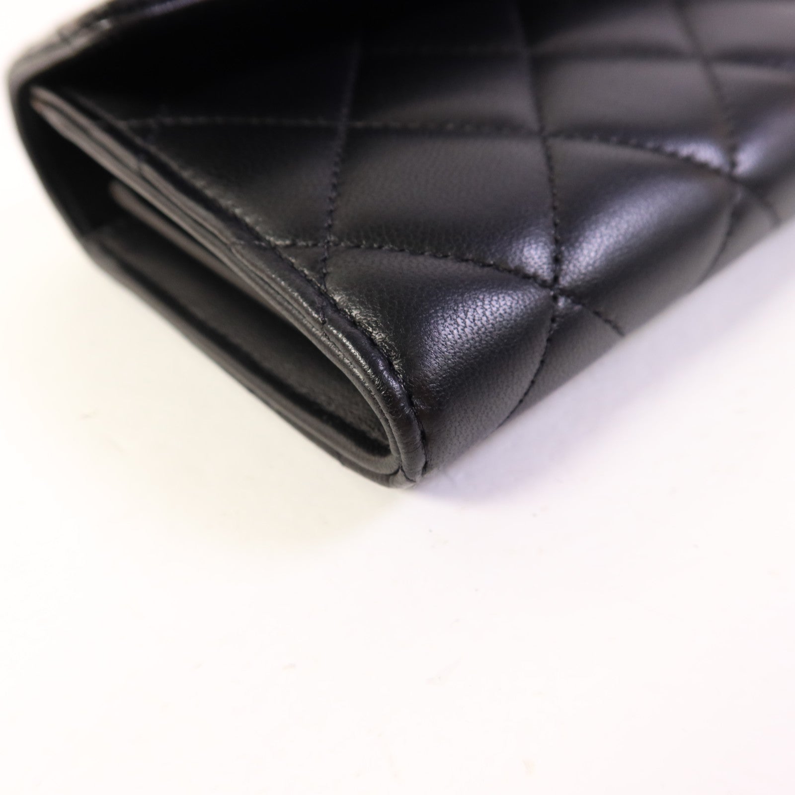 CHANEL 羊皮皮革Bifold Long Wallet銀扣長錢包