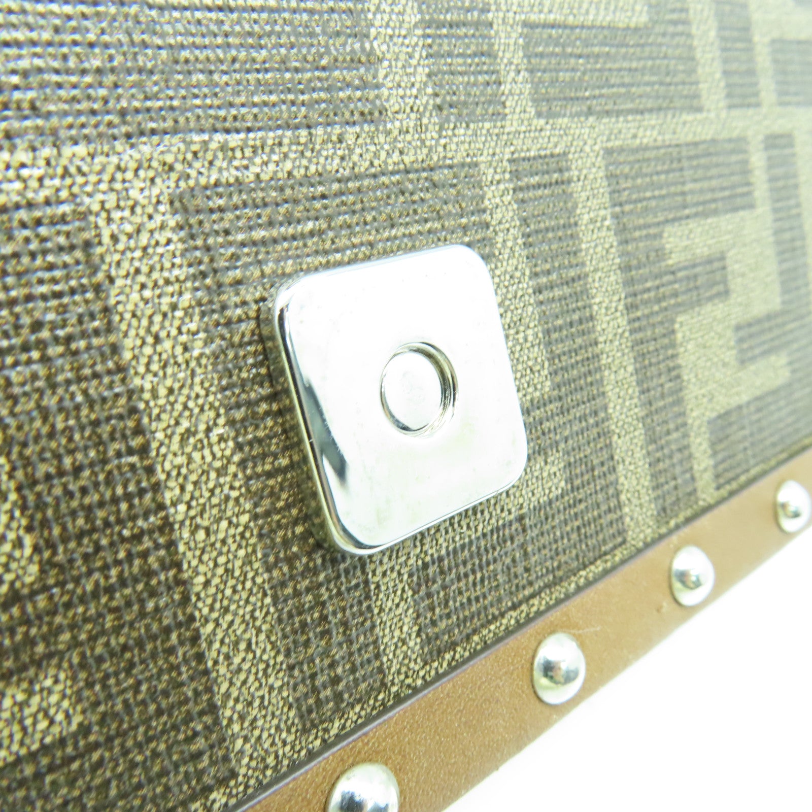 FENDI 牛皮皮革Baguette Trunk Mini Bag银扣肩背袋肩背袋啡色