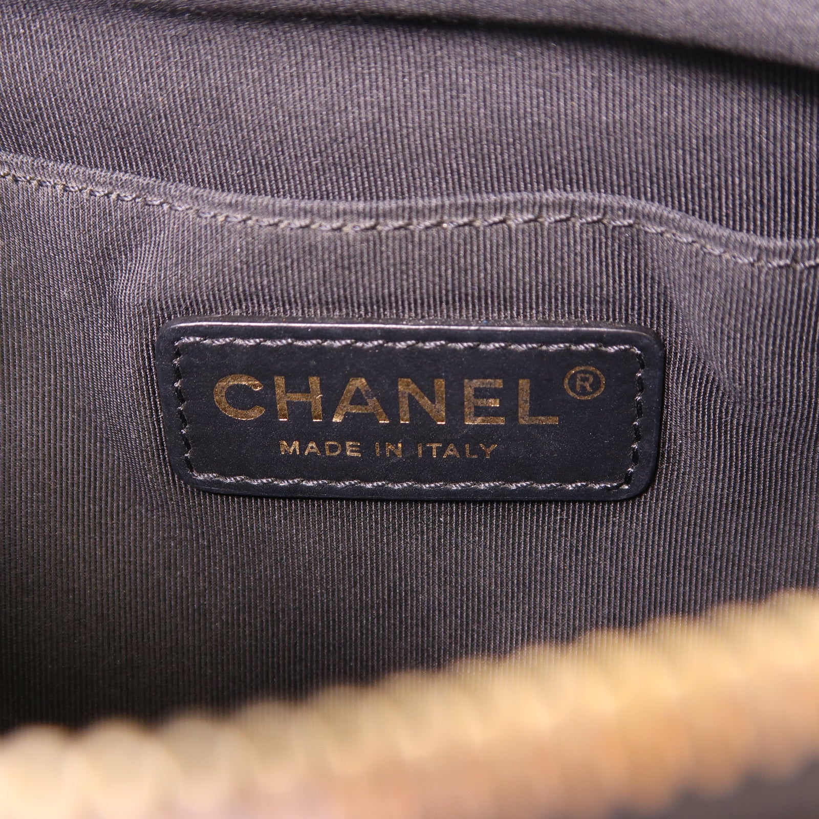 CHANEL 牛皮皮革Waist Bag金扣腰包