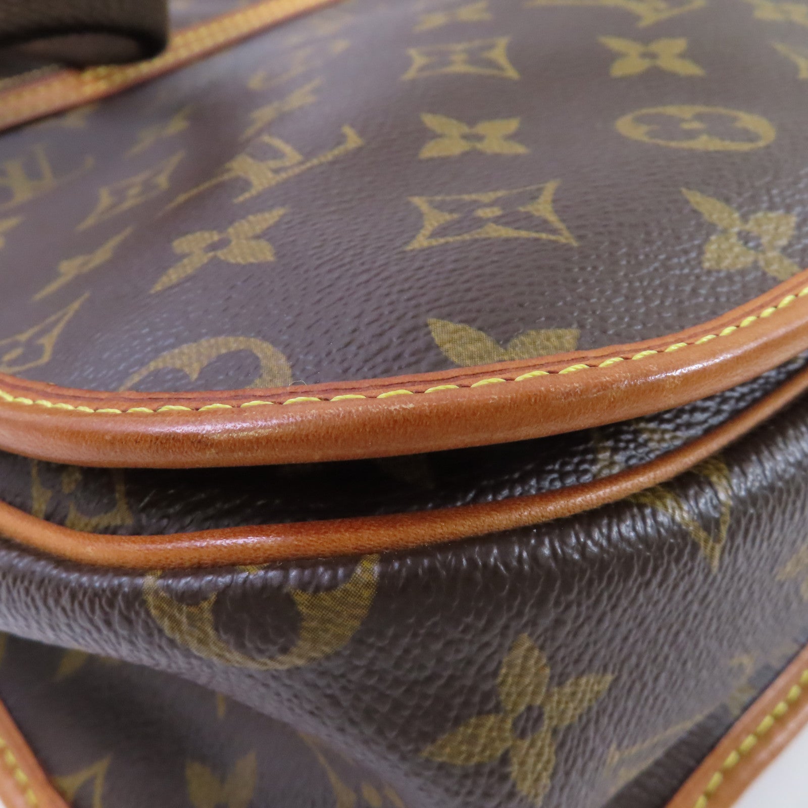 LOUIS VUITTON Monogram Bosphore GM Shoulder Bag金扣肩背袋啡色