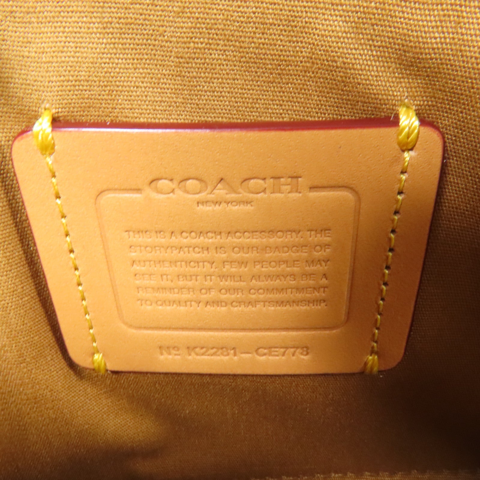 COACH 帆布Shoulder Bag銀扣肩背袋