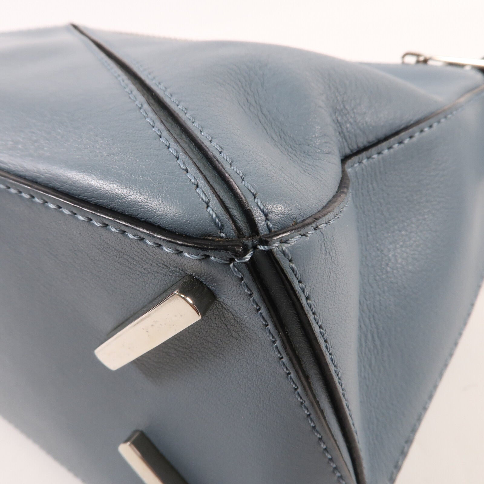 LOEWE 牛皮皮革Puzzle Small銀扣手挽肩背兩用袋