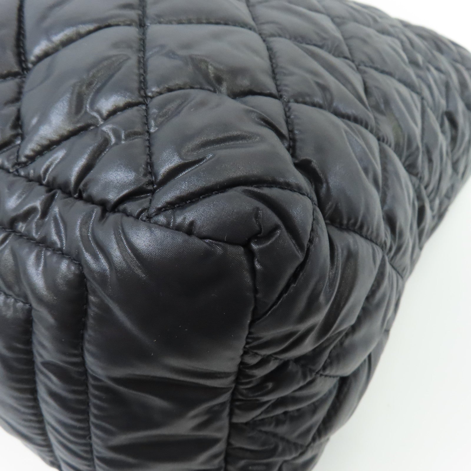 CHANEL 尼龍Coco Cocoon銀扣肩背袋黑色