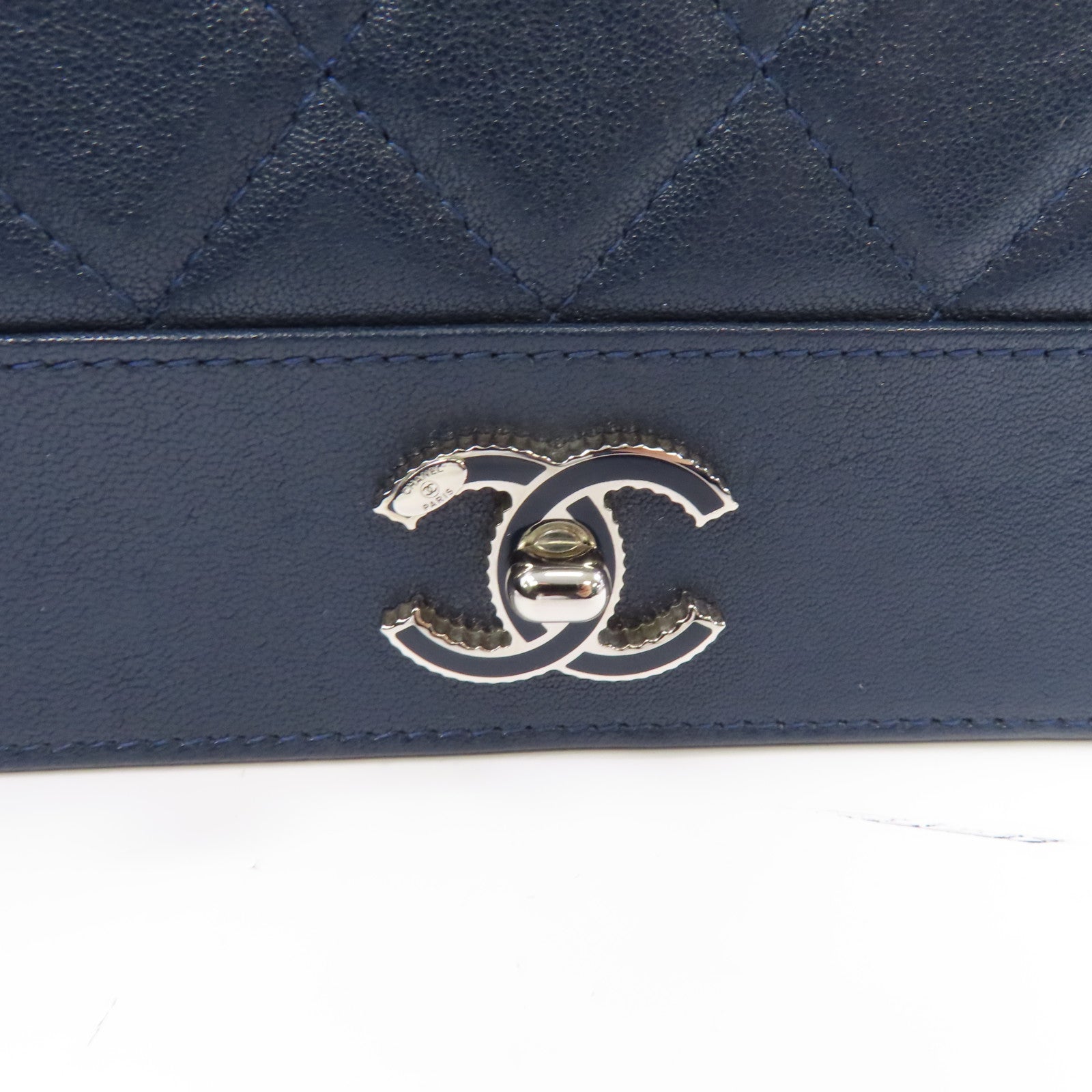 CHANEL 【激減優惠】菱格牛皮皮革Wallet On Chain Shoulder Bag銀扣鏈帶肩背袋深藍色