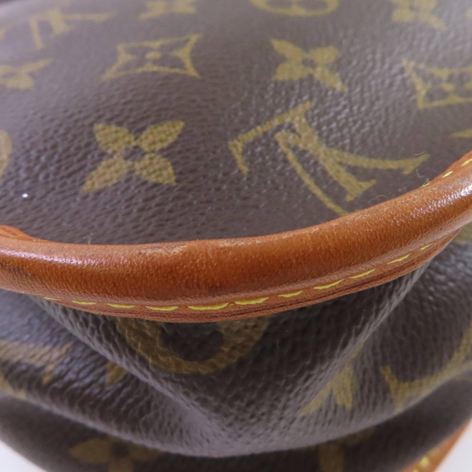 LOUIS VUITTON Monogram Bosphore GM Shoulder Bag金扣肩背袋啡色