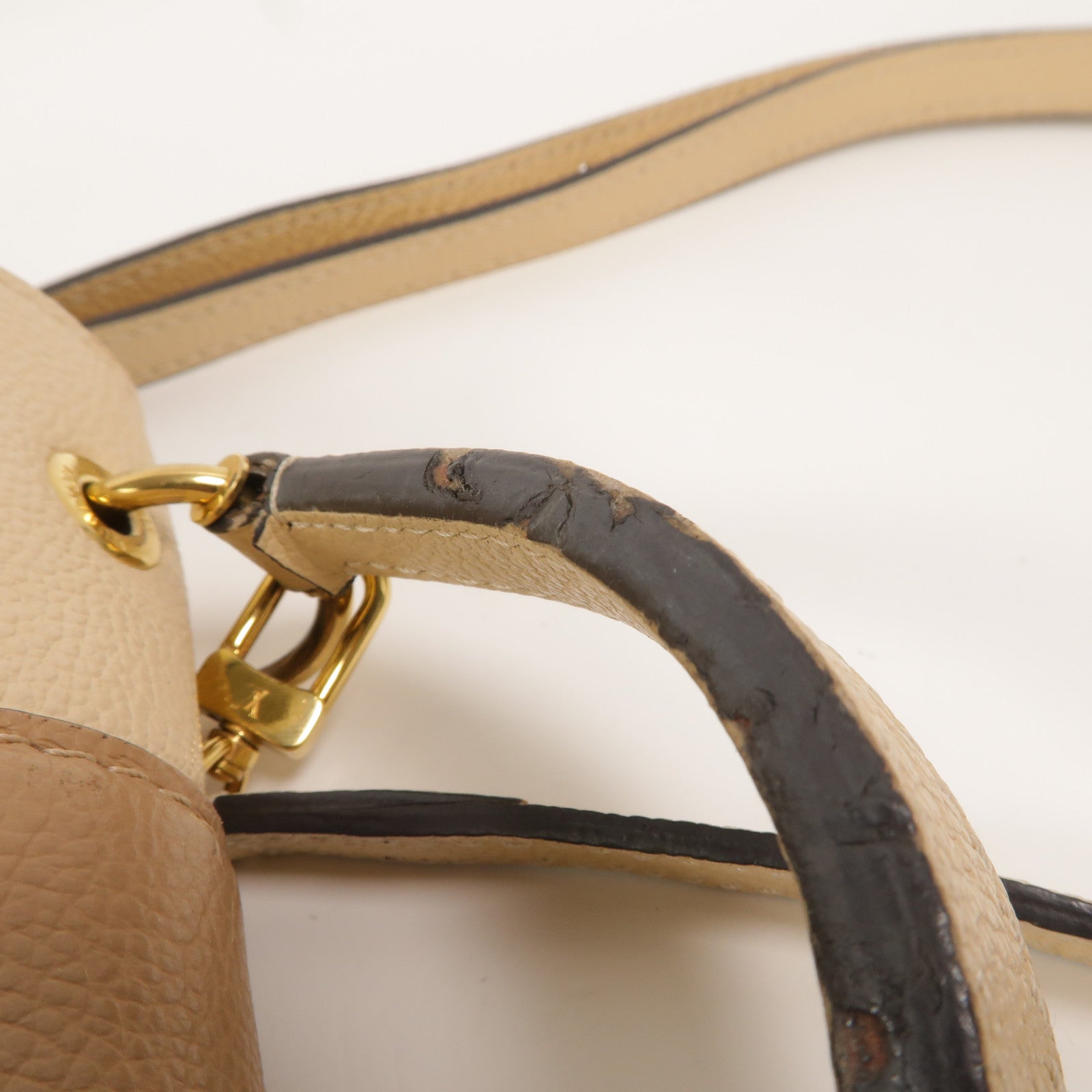LOUIS VUITTON Damier Clapton金扣背包