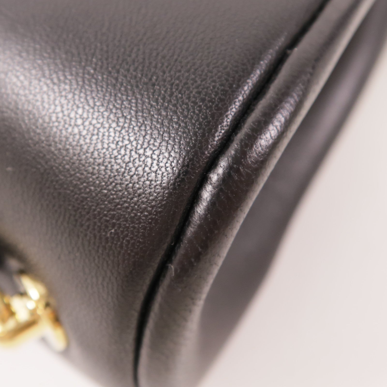 Valentino 【激減優惠】牛皮皮革VLogo Signature Bag金扣肩背袋