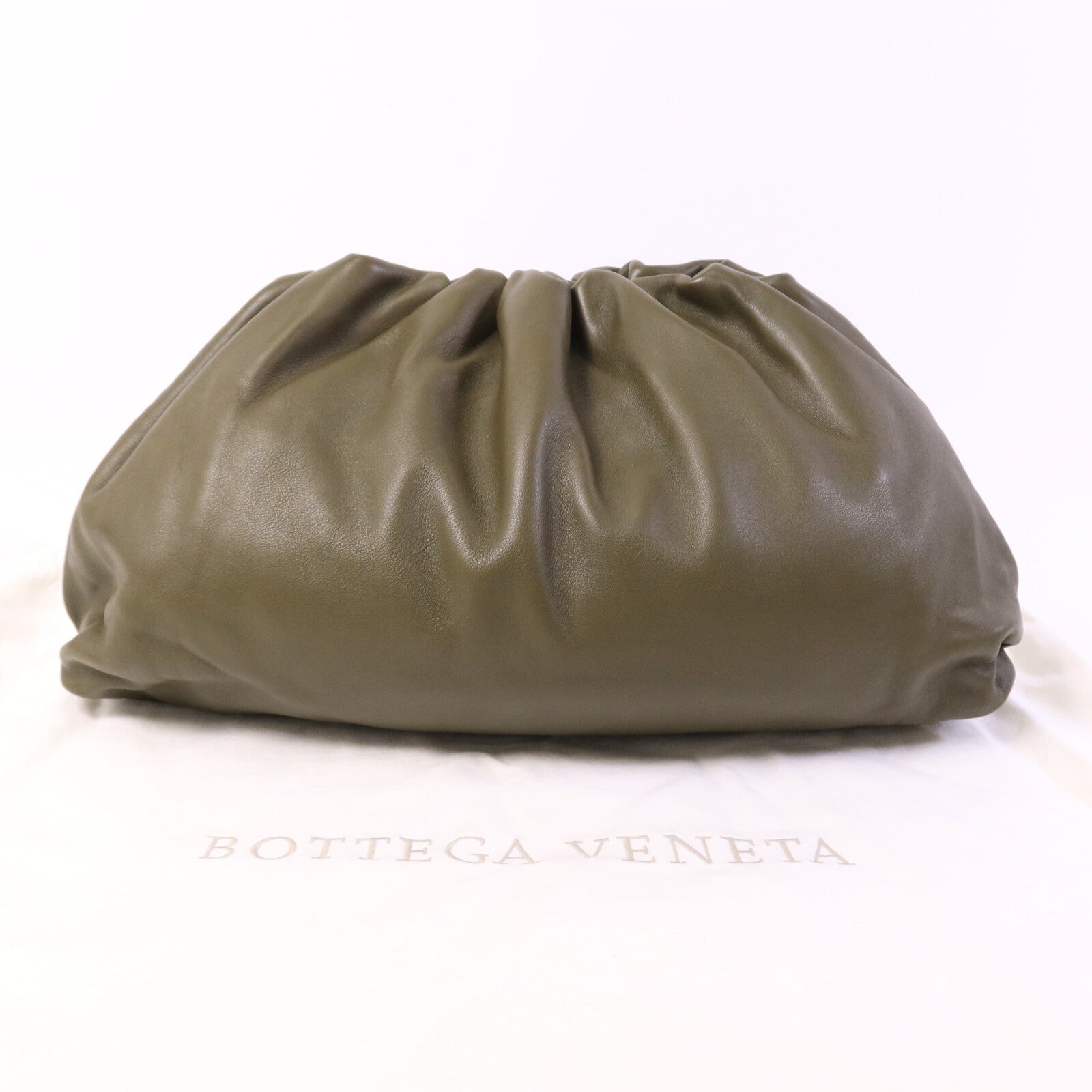 BOTTEGA VENETA 牛皮皮革Pouch Clutch金扣手拿包
