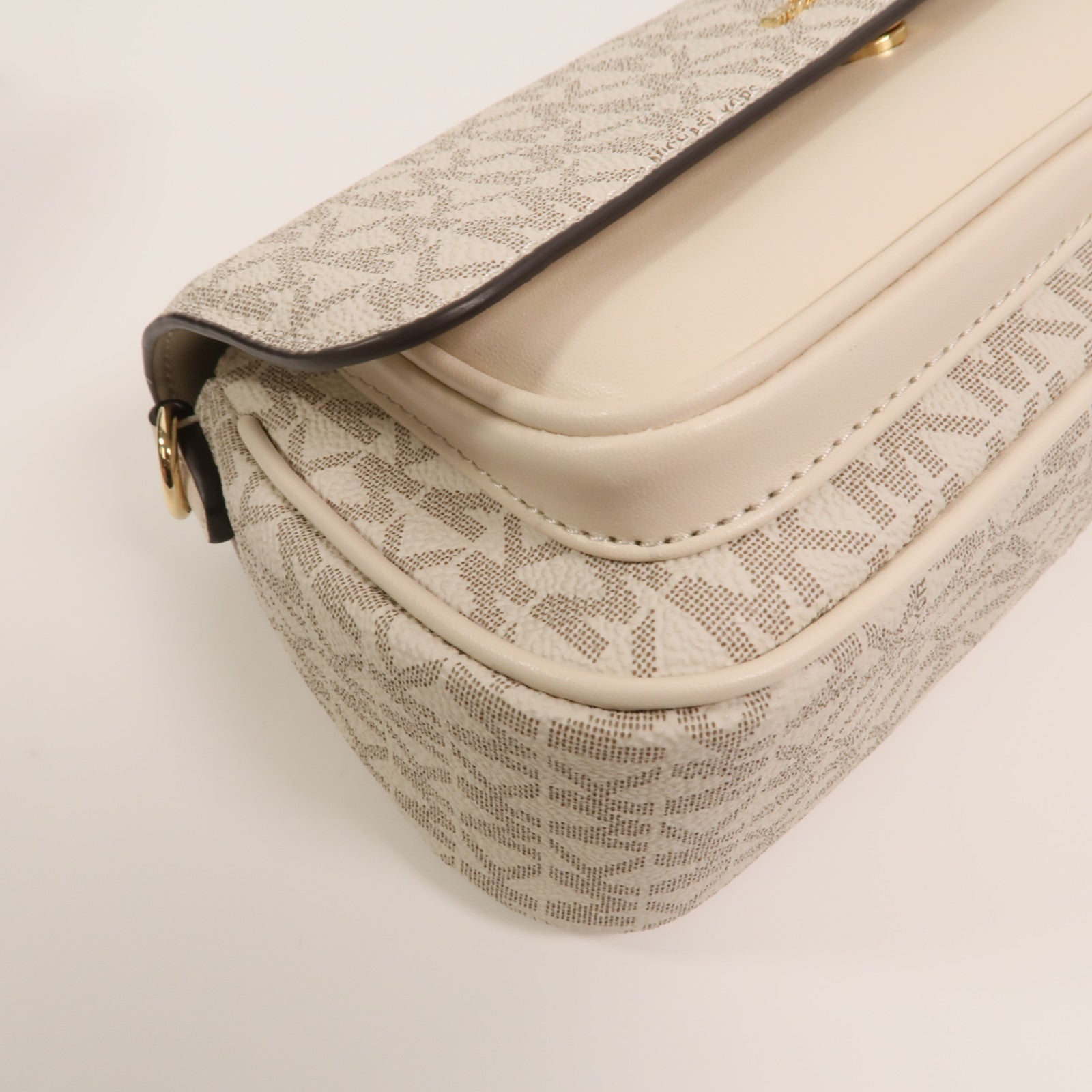 Michael Kors 塗層帆布Jet Set Travel Flap肩背袋