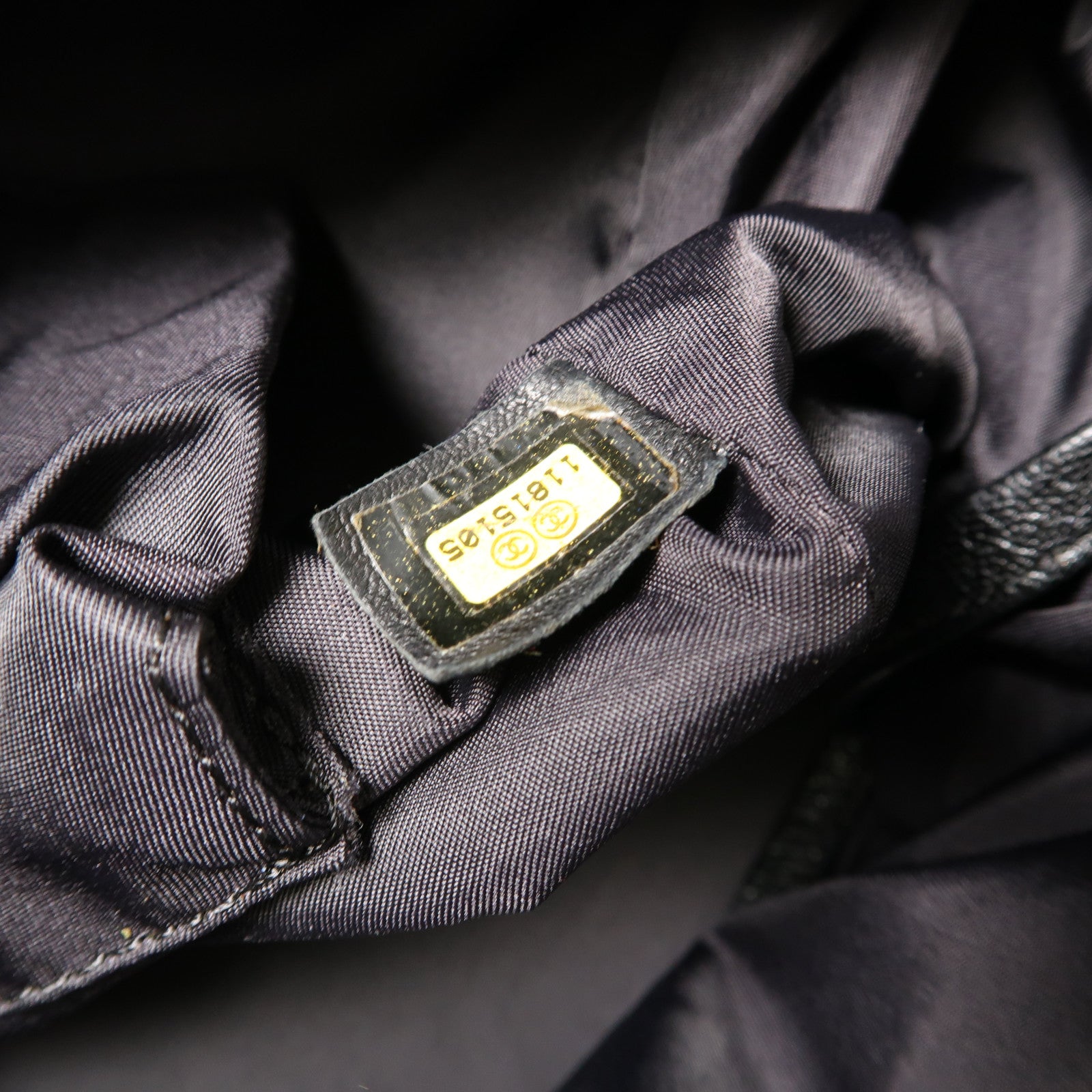 CHANEL 【激減優惠】菱格塗層帆布Shoulder Bag銀扣肩背袋黑色