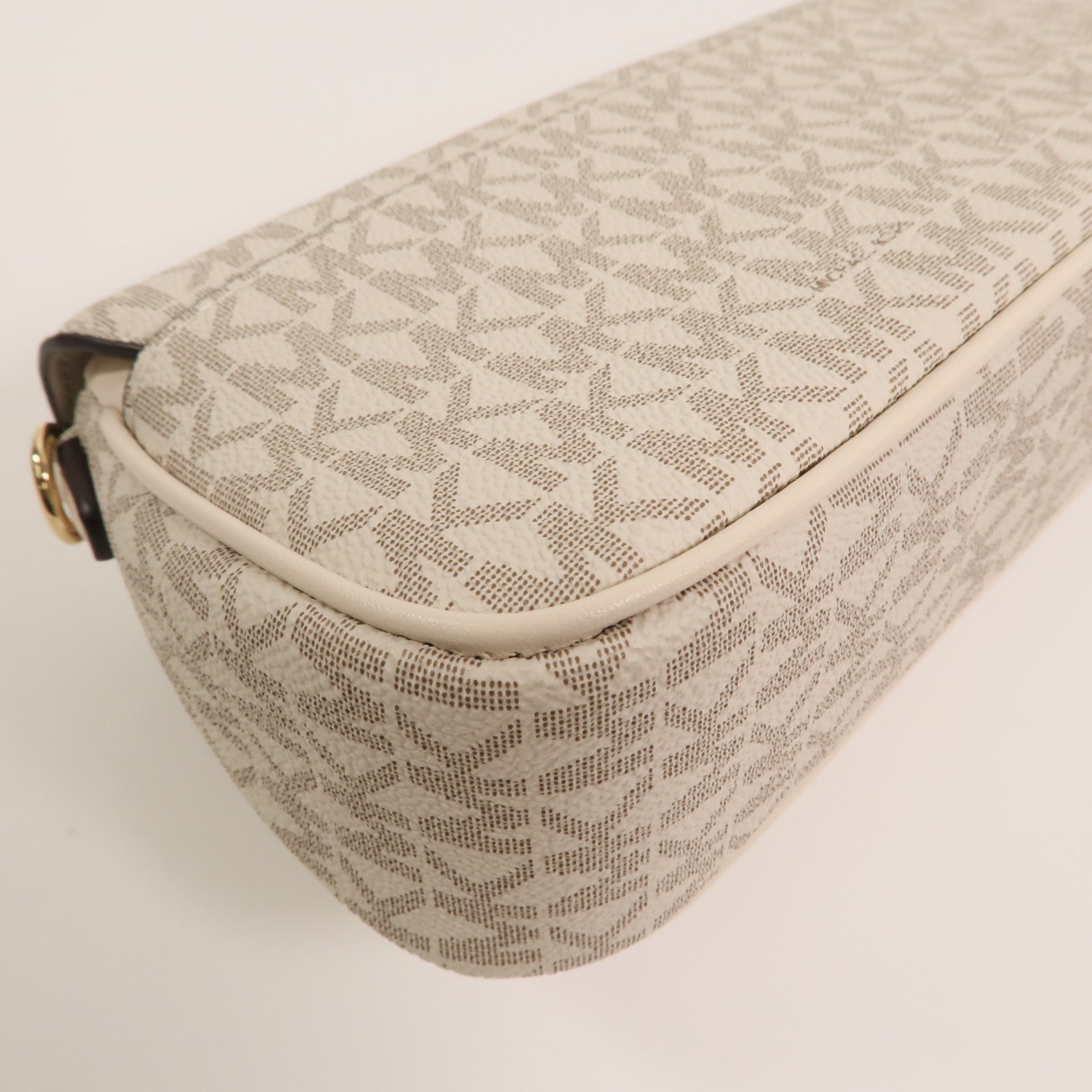Michael Kors 塗層帆布Jet Set Travel Flap肩背袋