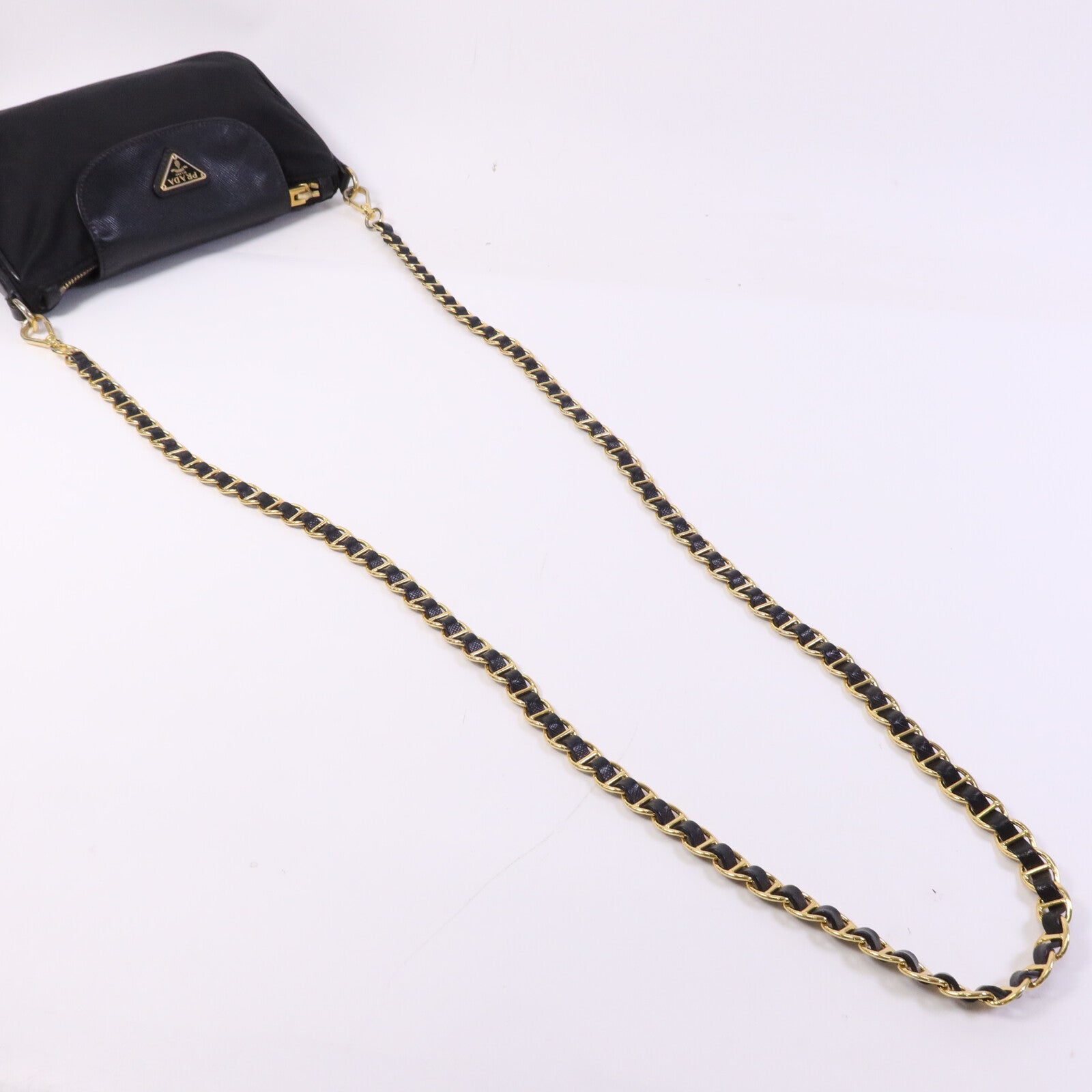 PRADA 尼龍Shoulder Bag金扣鏈帶肩背袋