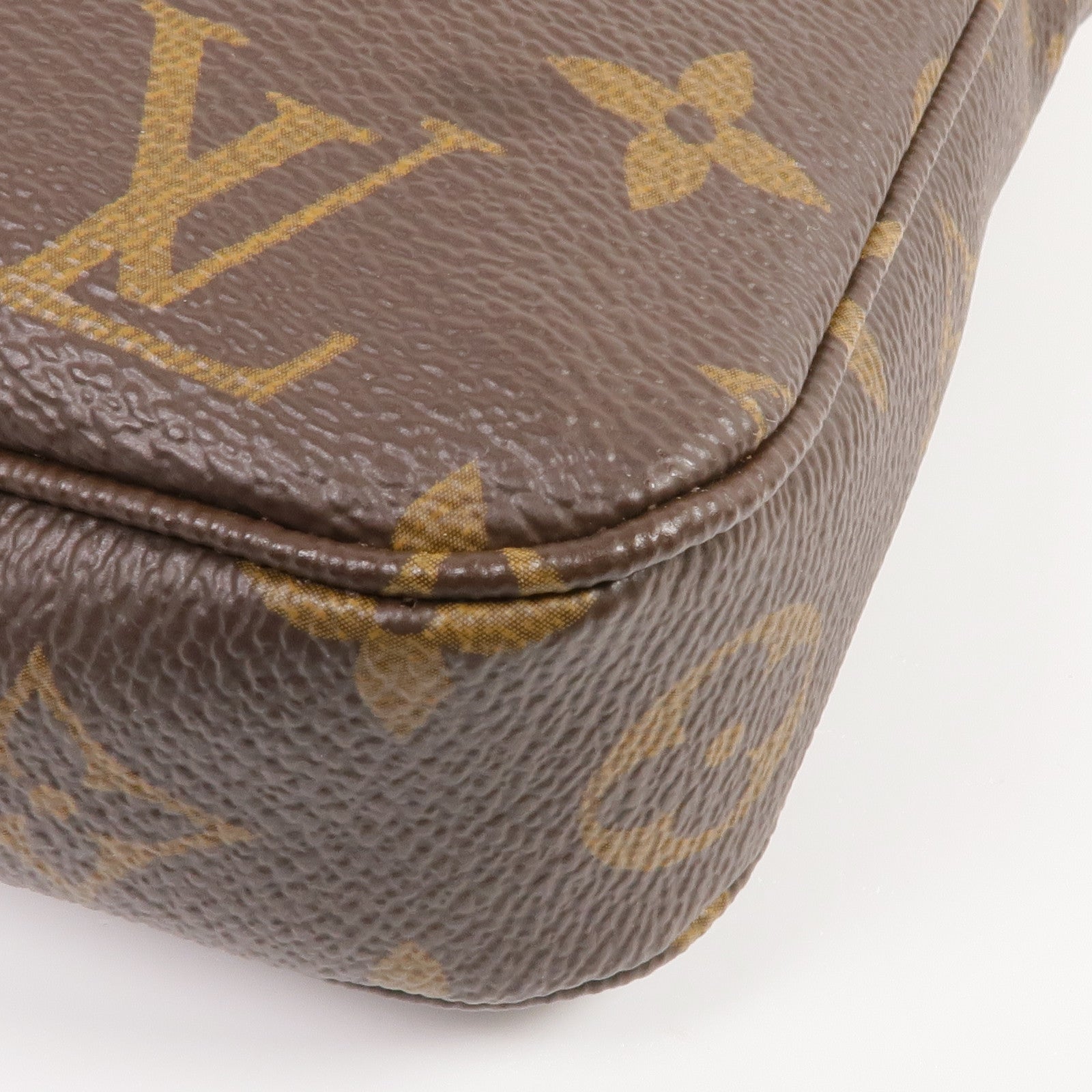 LOUIS VUITTON Monogram Pochette Accessoires金扣手挽肩背兩用袋
