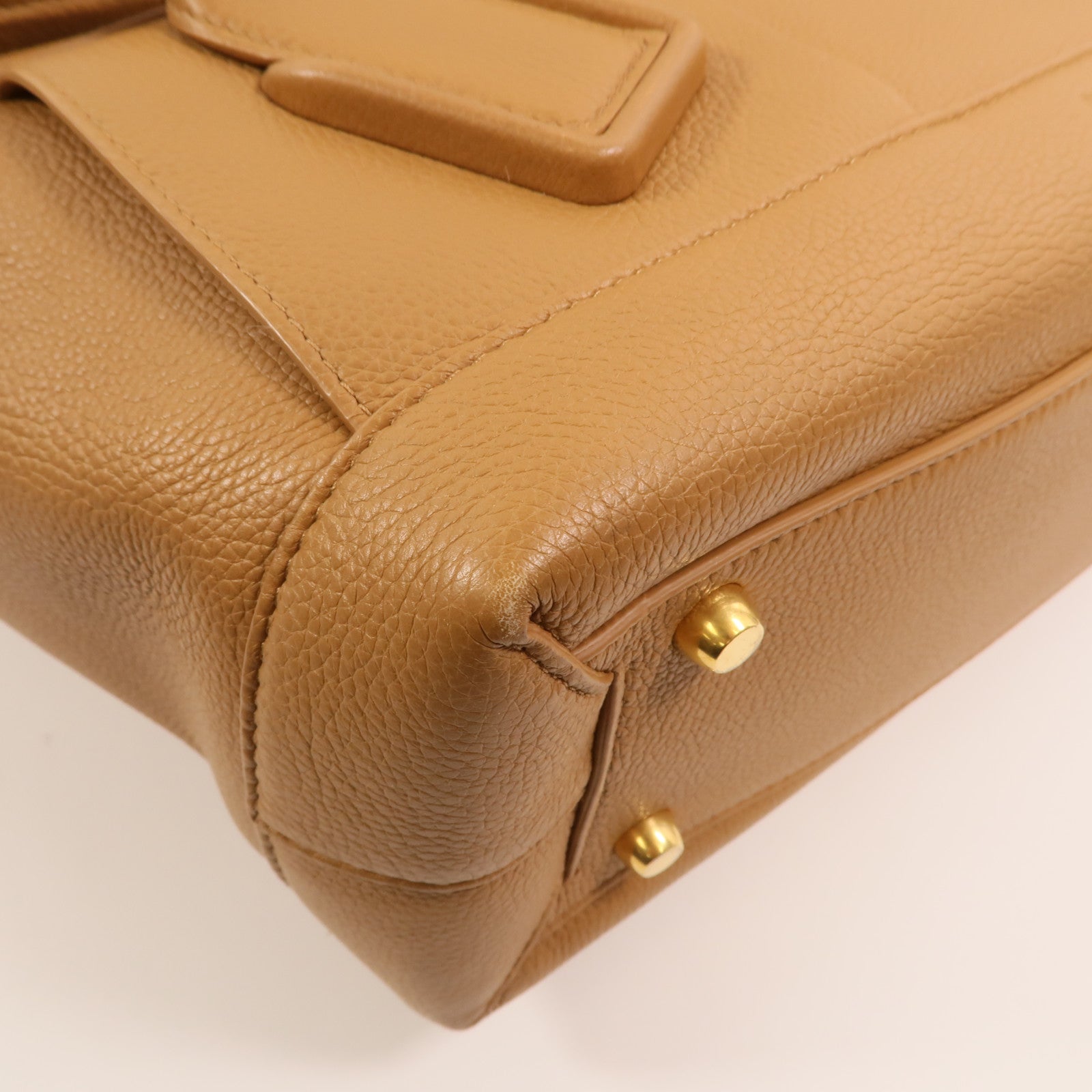 BOTTEGA VENETA 牛皮皮革Arco Tote Bag金扣手挽袋