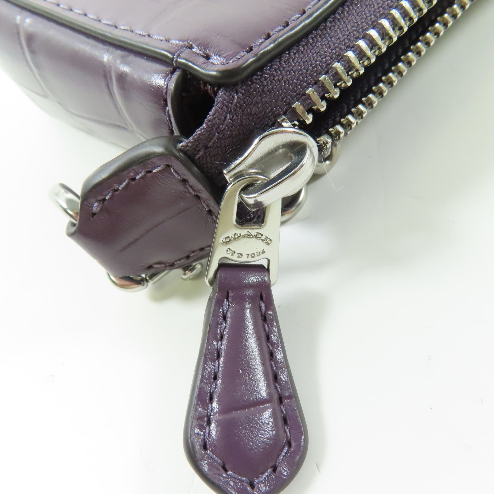 COACH 牛皮皮革Nolita 19銀扣鏈帶手挽袋