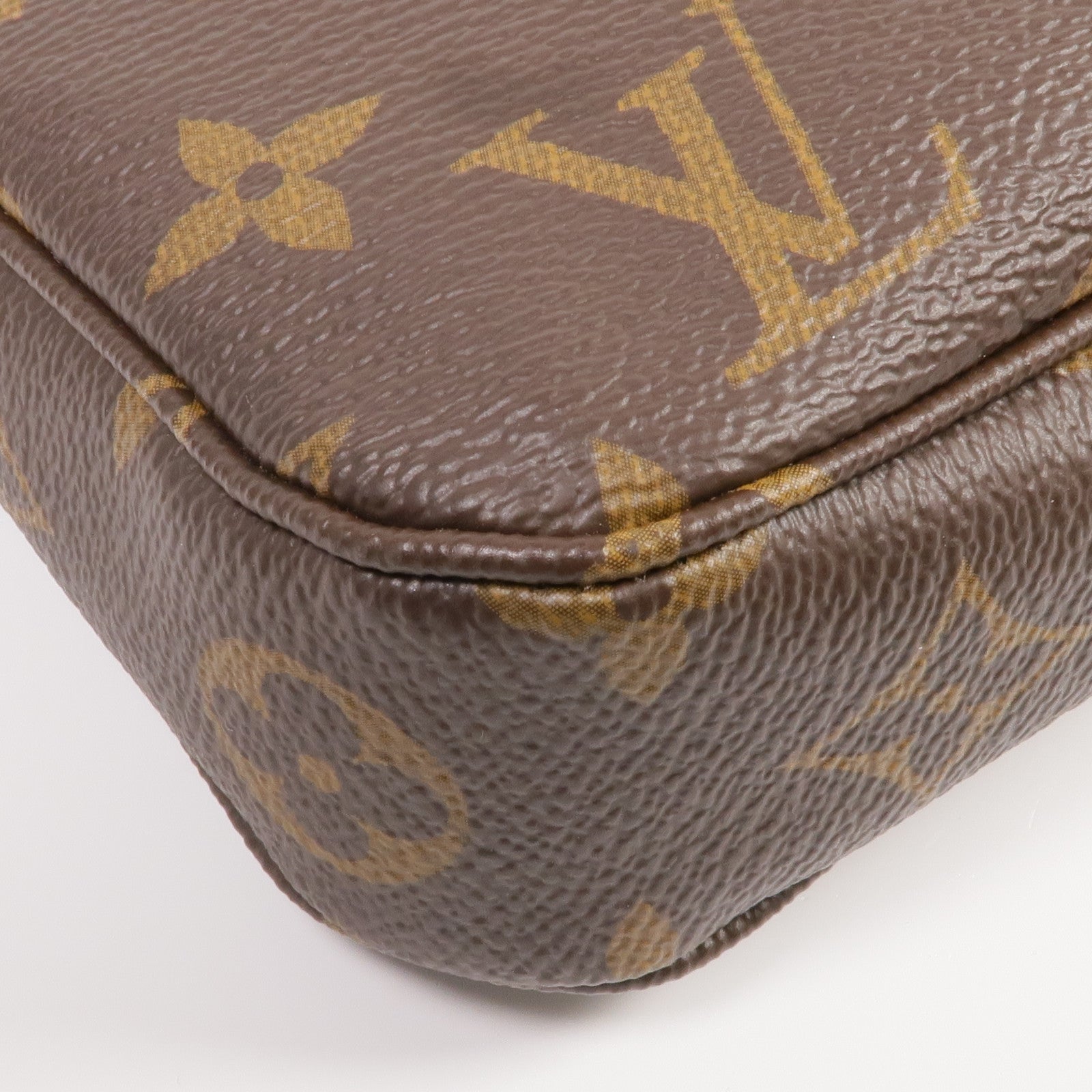 LOUIS VUITTON Monogram Pochette Accessoires金扣手挽肩背兩用袋