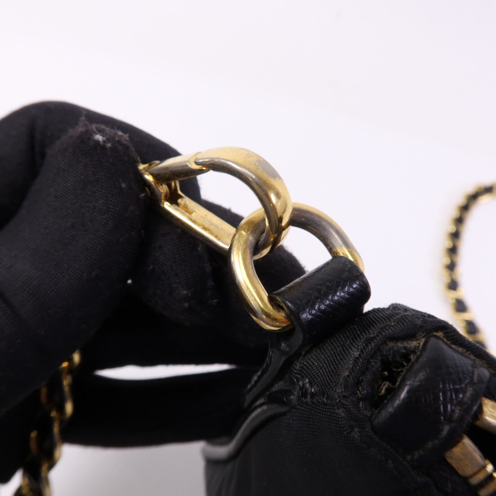 PRADA 尼龍Shoulder Bag金扣鏈帶肩背袋