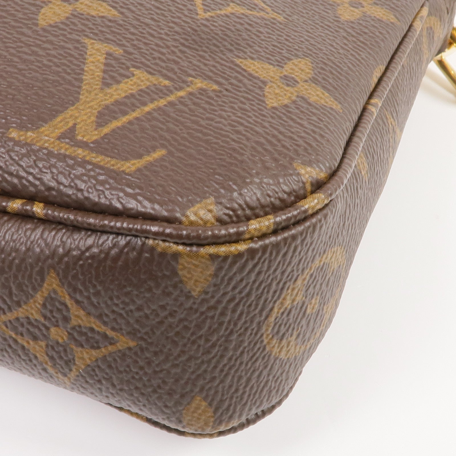 LOUIS VUITTON Monogram Pochette Accessoires金扣手挽肩背兩用袋