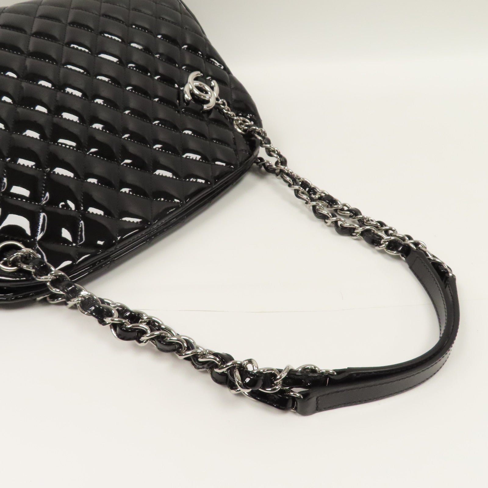 CHANEL 菱格漆皮皮革Chain Tote Bag銀扣鏈帶手挽袋黑色