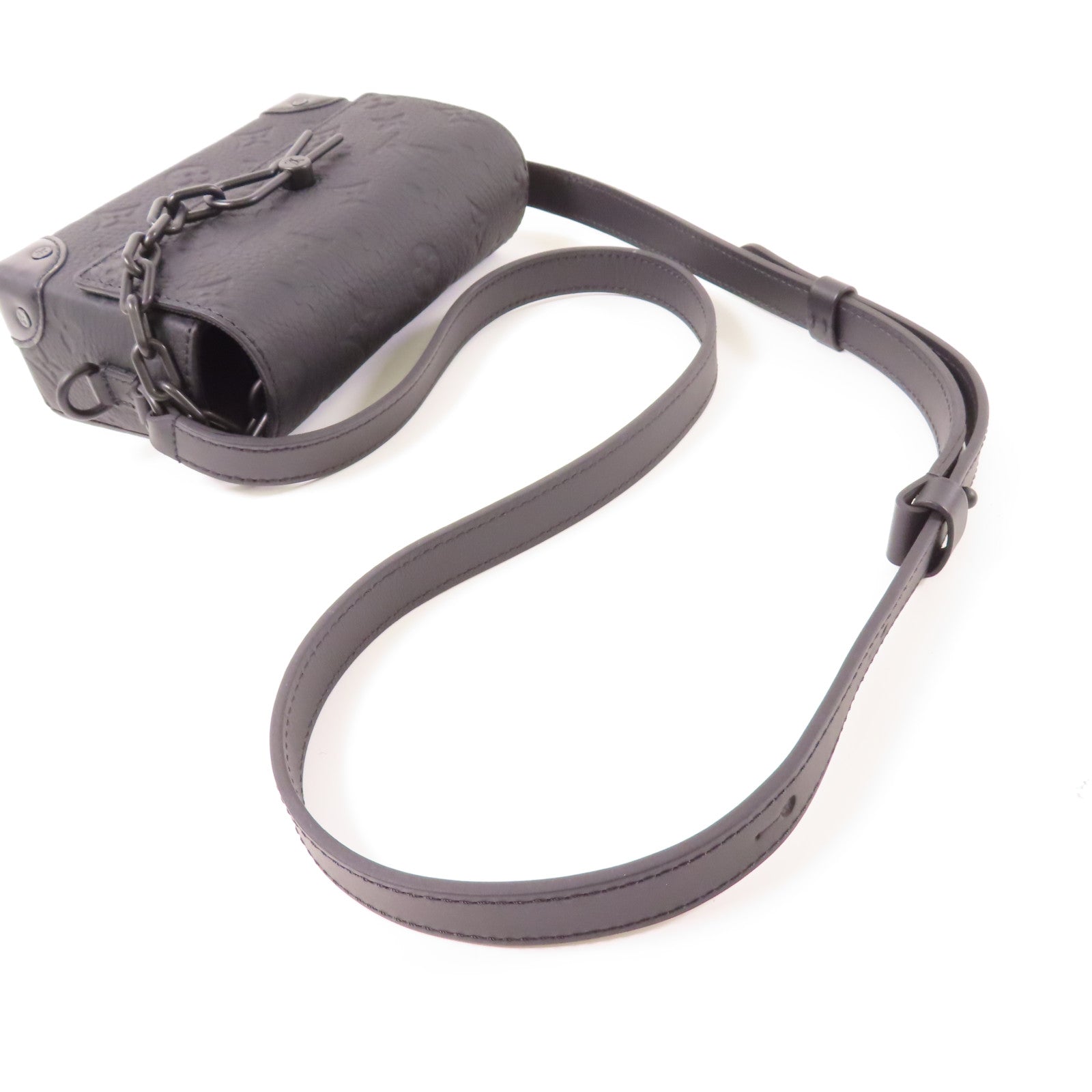 LOUIS VUITTON Monogram Taurillon Steamer Wearable Wallet黑扣肩背袋