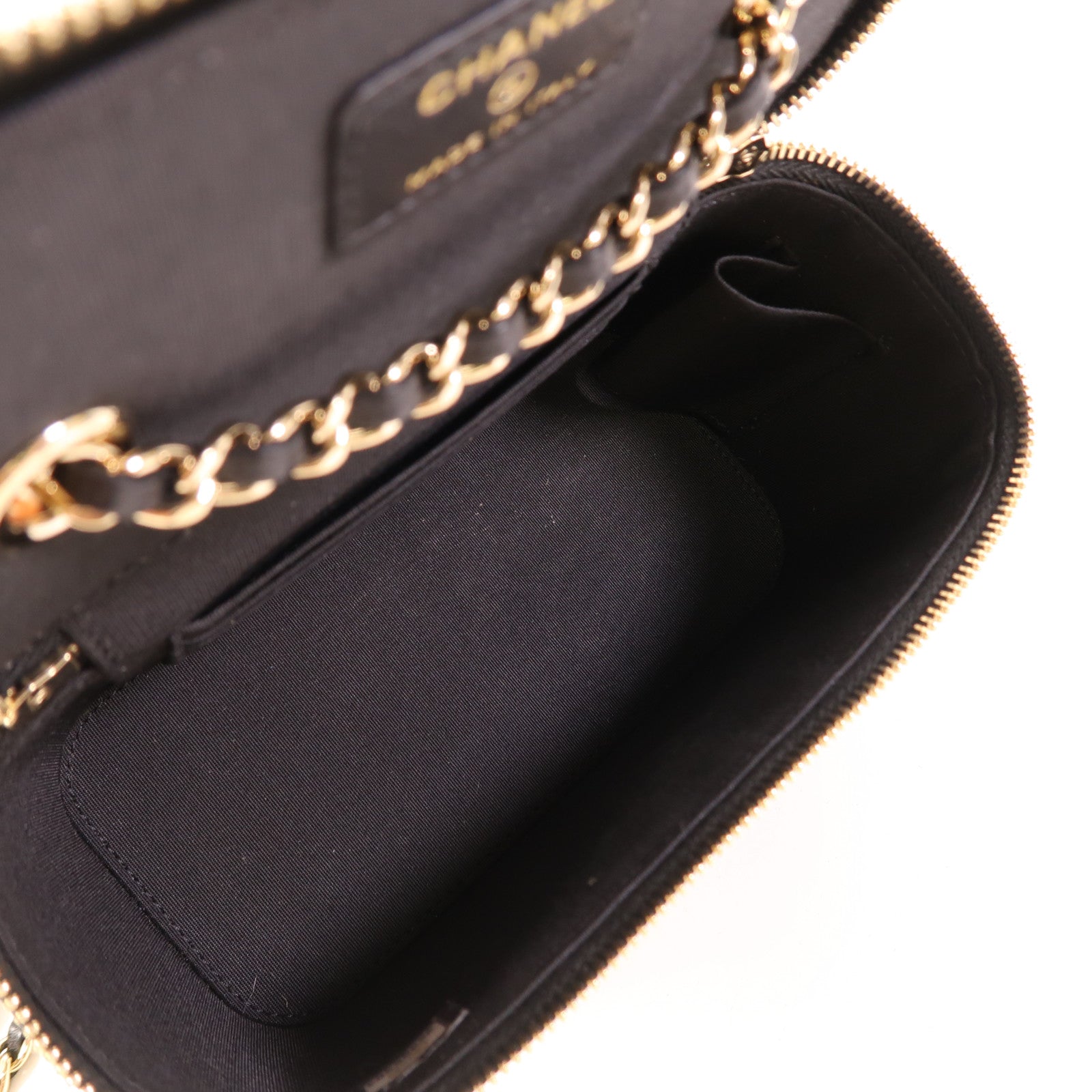 CHANEL 酒椰Vanity Case金扣鏈帶肩背袋