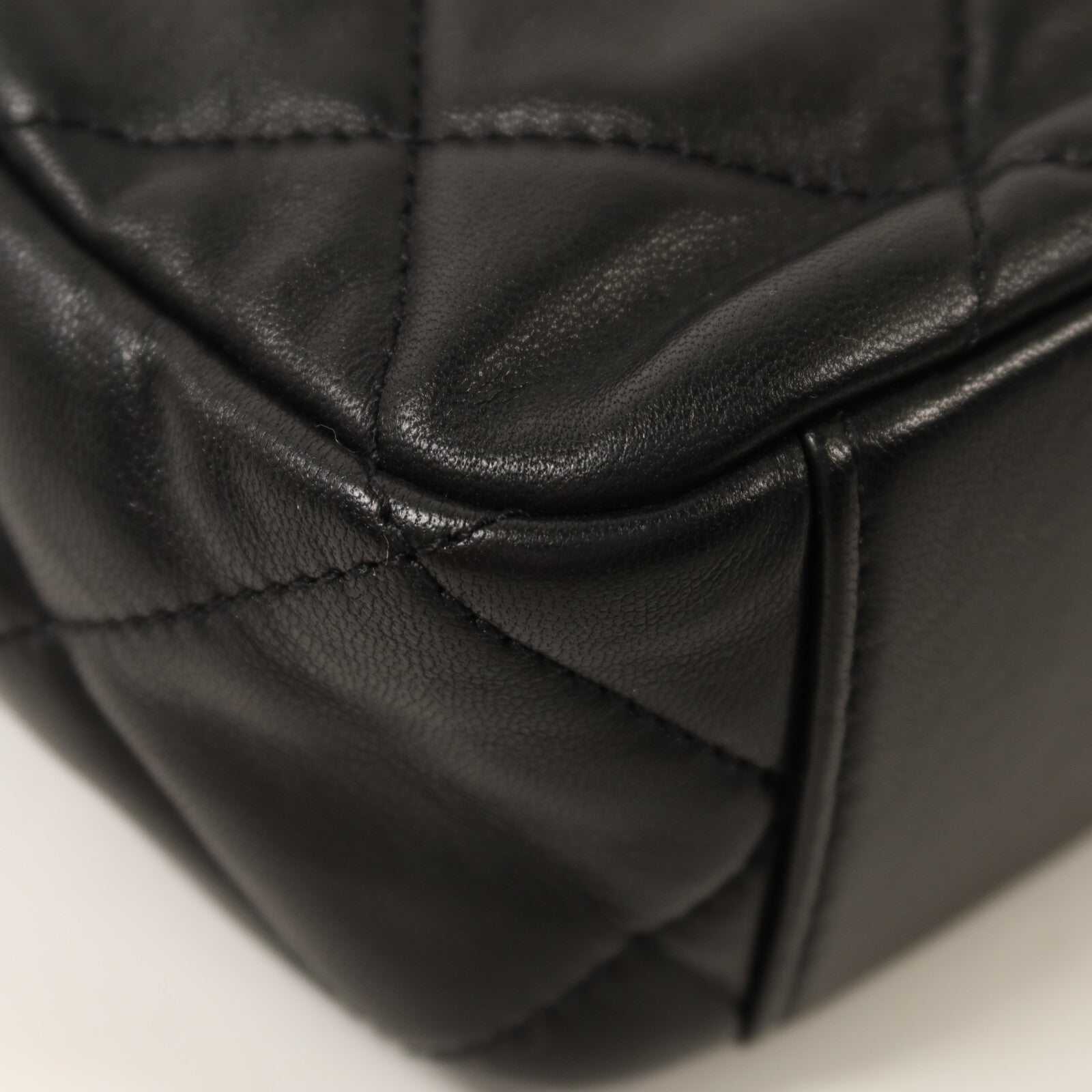 CHANEL 牛皮皮革Chain Shoulder鏈帶肩背袋
