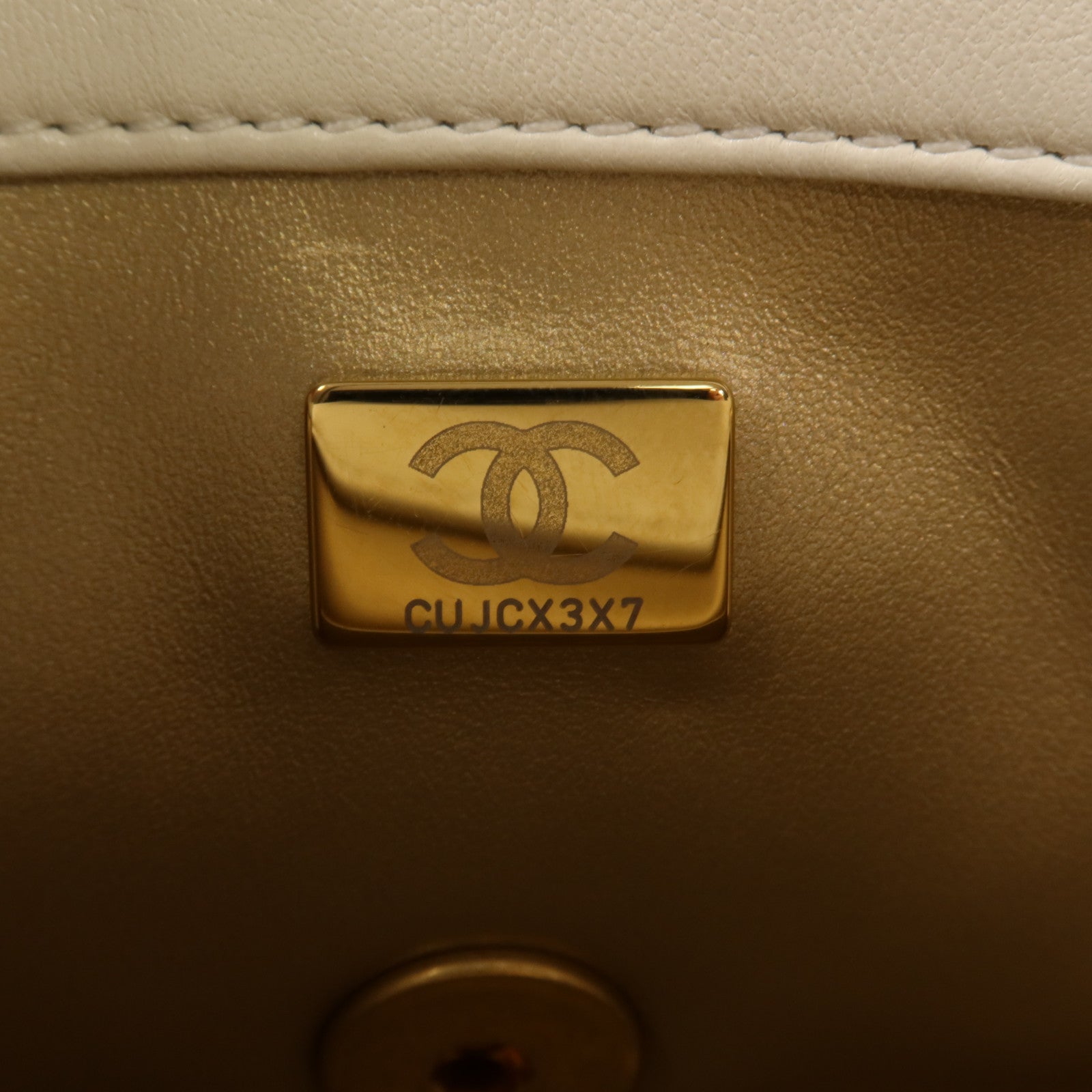 CHANEL 牛皮皮革Chain Shoulder Bag金扣鏈帶肩背袋