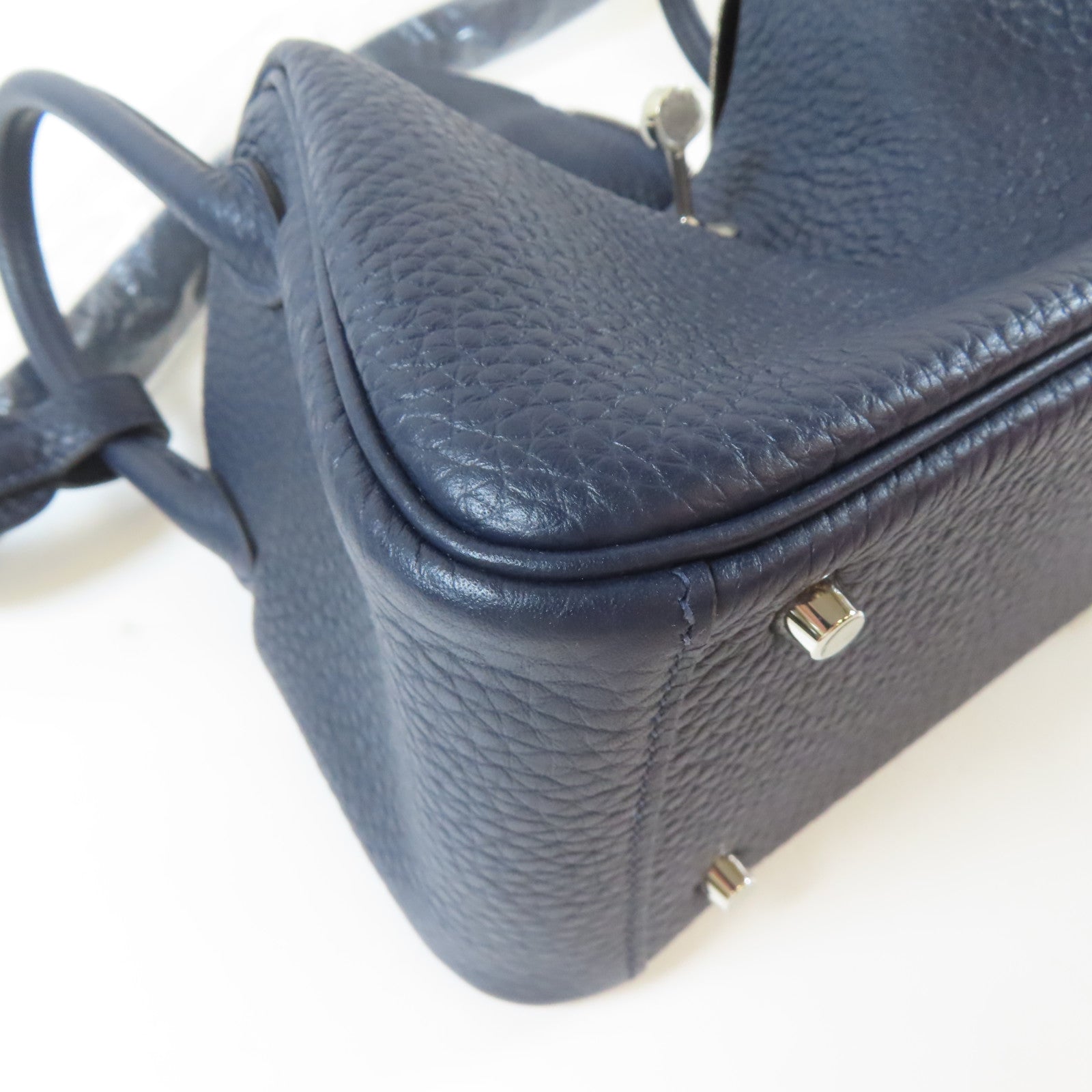HERMES Clemence皮革Mini Lindy銀扣肩背袋深夜藍