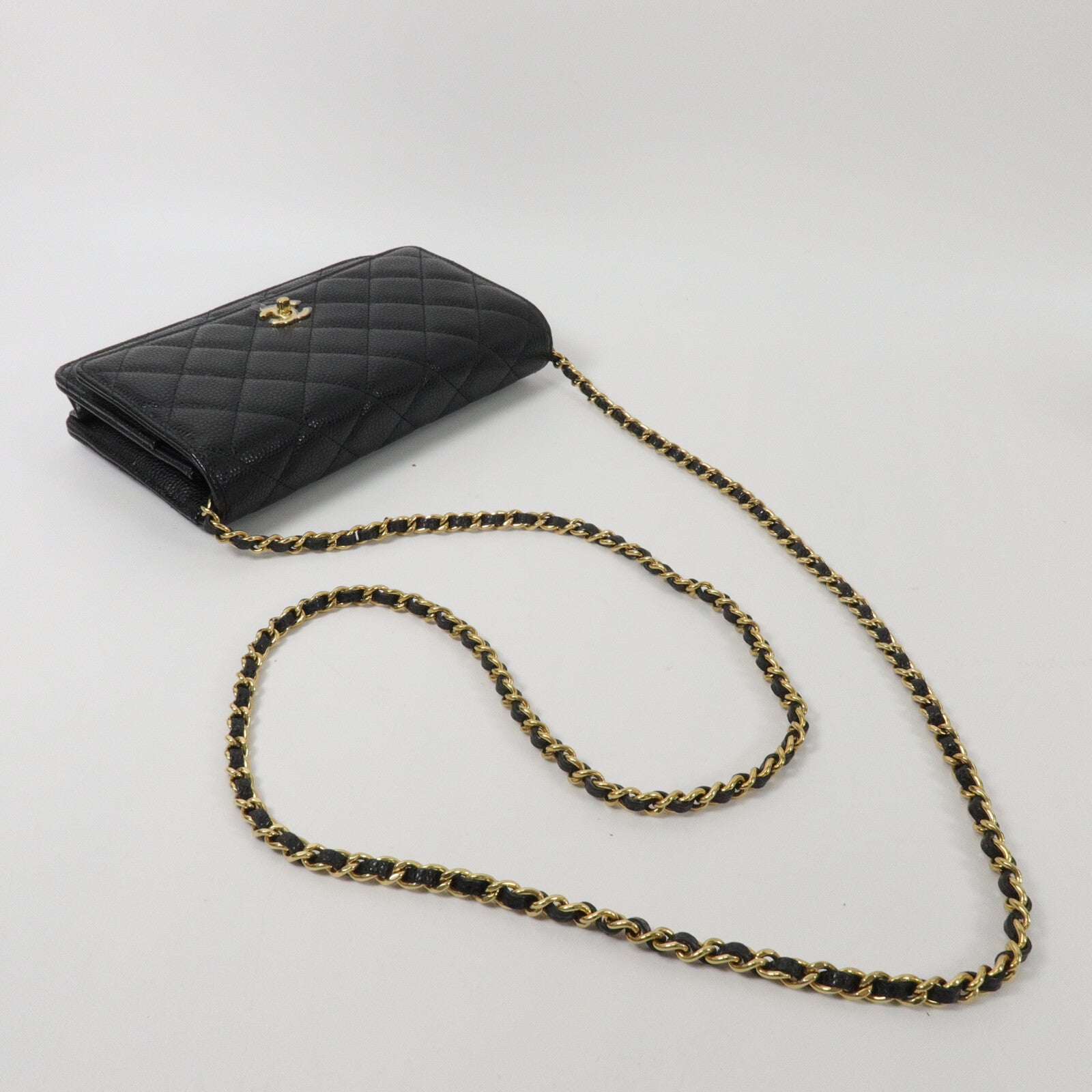 CHANEL 牛皮皮革WOC Wallet On Chain鏈帶肩背袋