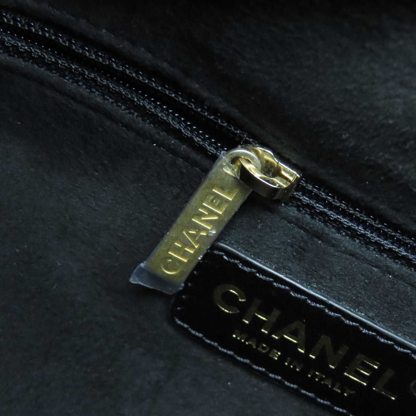 CHANEL 【激減優惠】牛皮皮革Bucket Bag金扣鏈帶肩背袋黑色